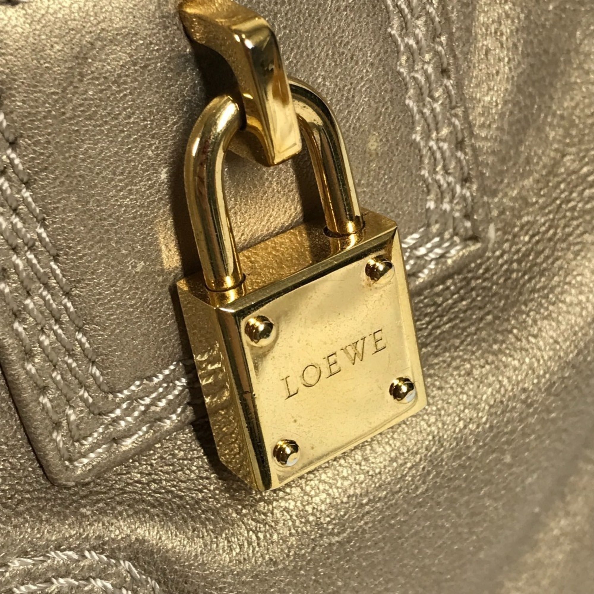 Loewe Amazona Gold Leather Handbag Tote Bag (Pre-Owned)