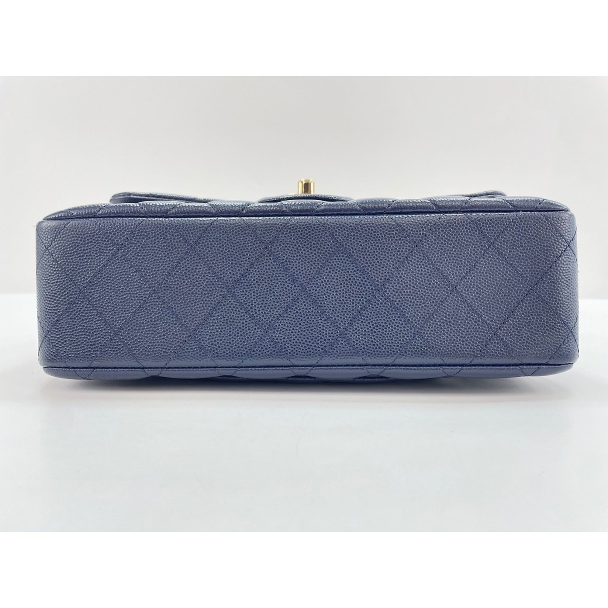 Chanel Matelasse Navy Shoulder Bag (Pre-Owned)