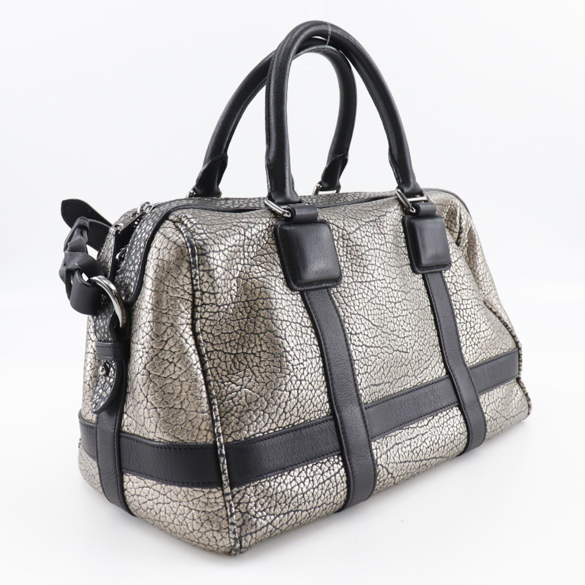 Loewe Black Leather Handbag (Pre-Owned)