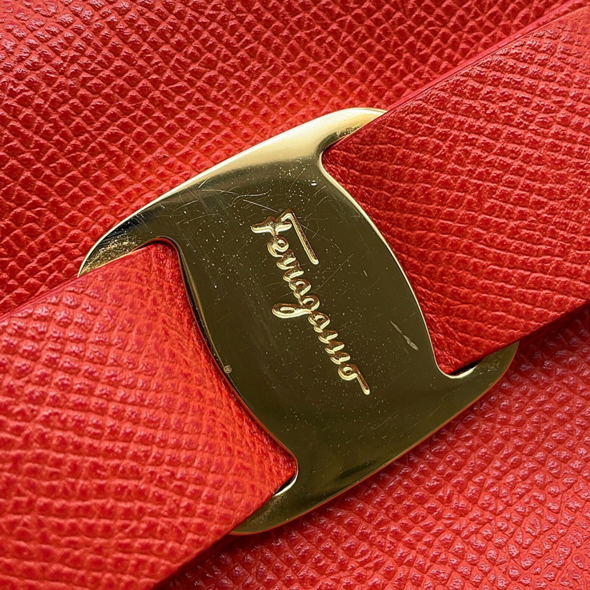 Salvatore Ferragamo Red Color Leather Shoulder Bag Sling Bag (Pre-Owned)