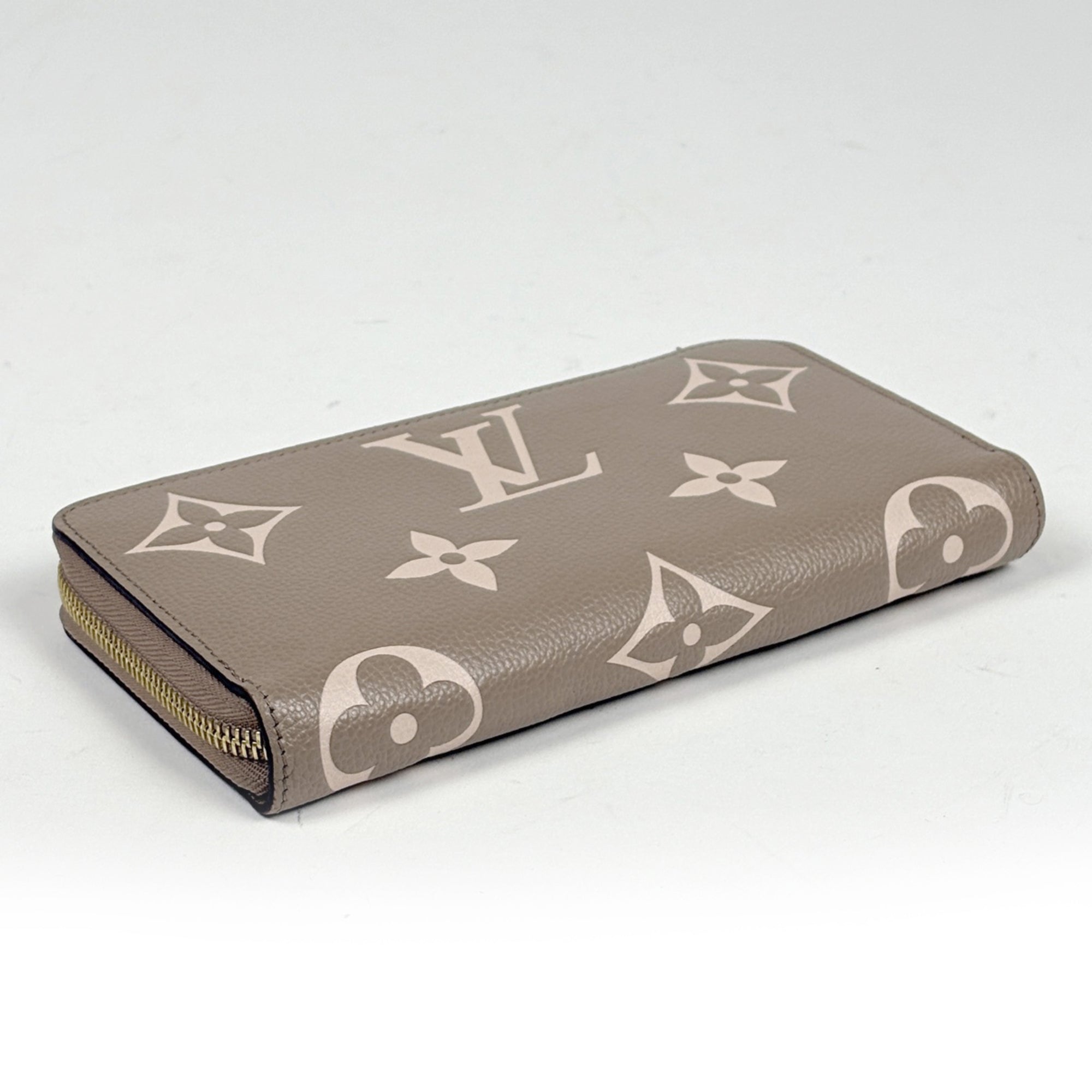 Louis Vuitton Cream Tourterelle Monogram Long Wallet (Bi-Fold) (Pre-Owned)