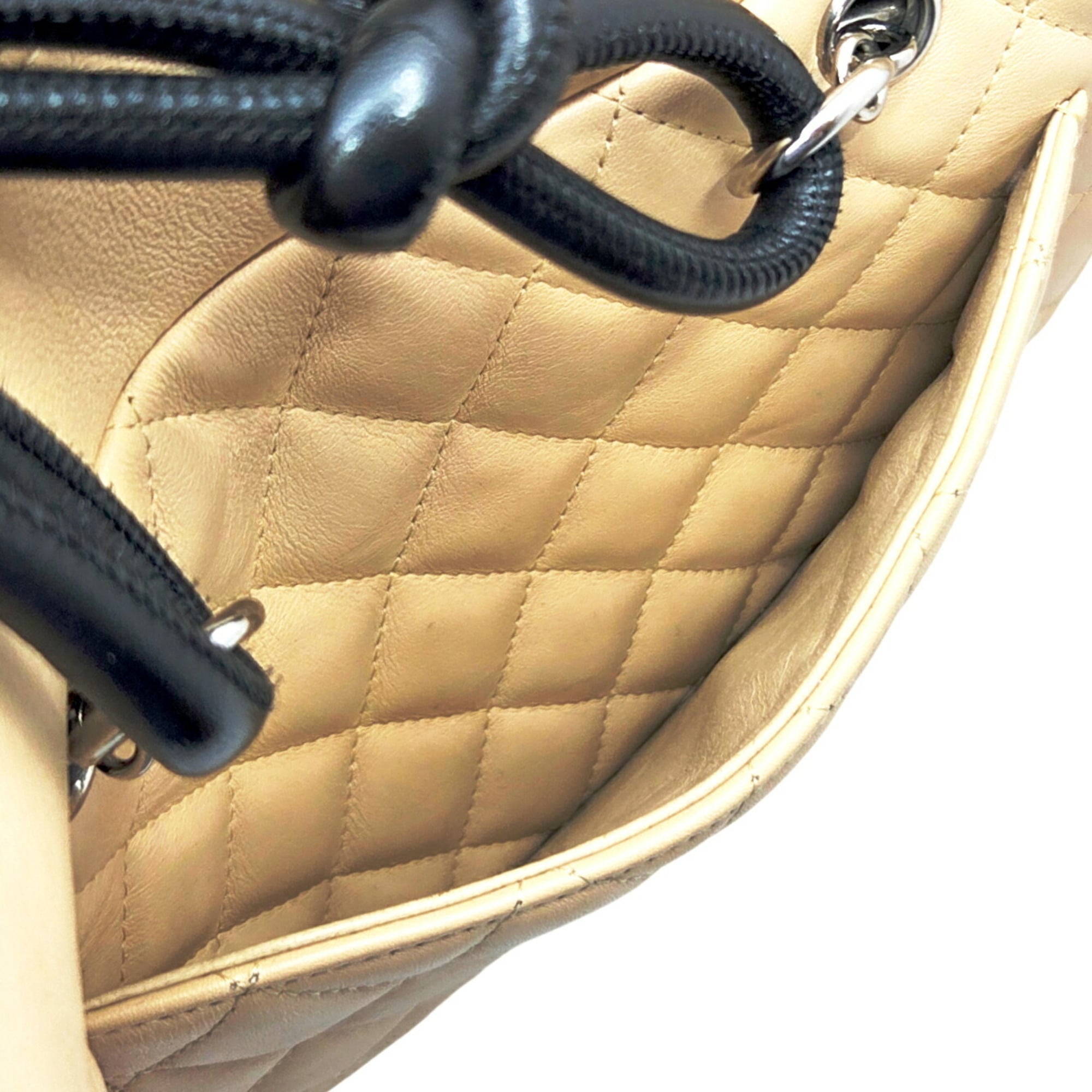 Chanel Beige Black Leather Shoulder Bag (Pre-Owned)