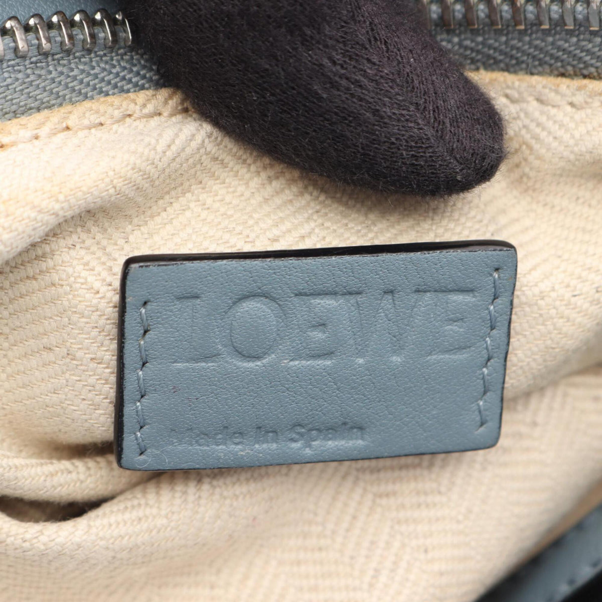 Loewe Blue Leather Handbag (Pre-Owned)