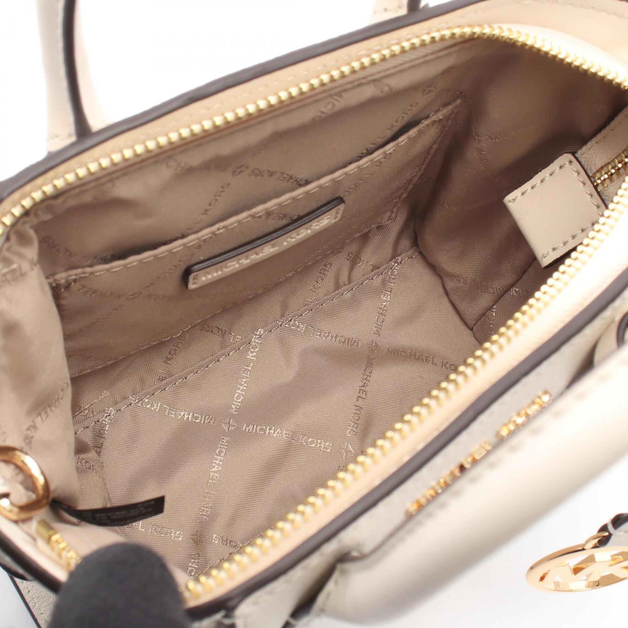 Michael Kors Ivory Leather Handbag (Pre-Owned)