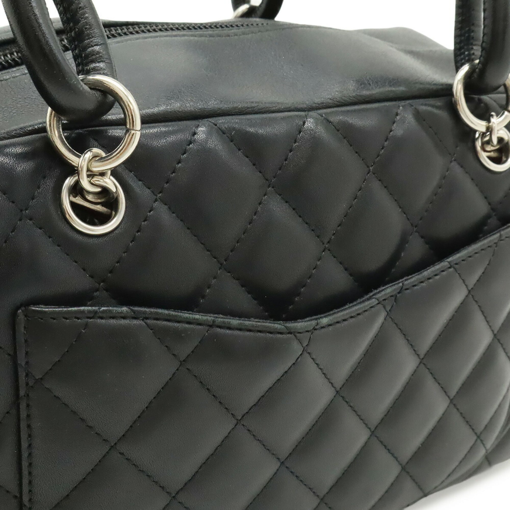 Chanel Black Pink Leather Shoulder Bag (Pre-Owned)