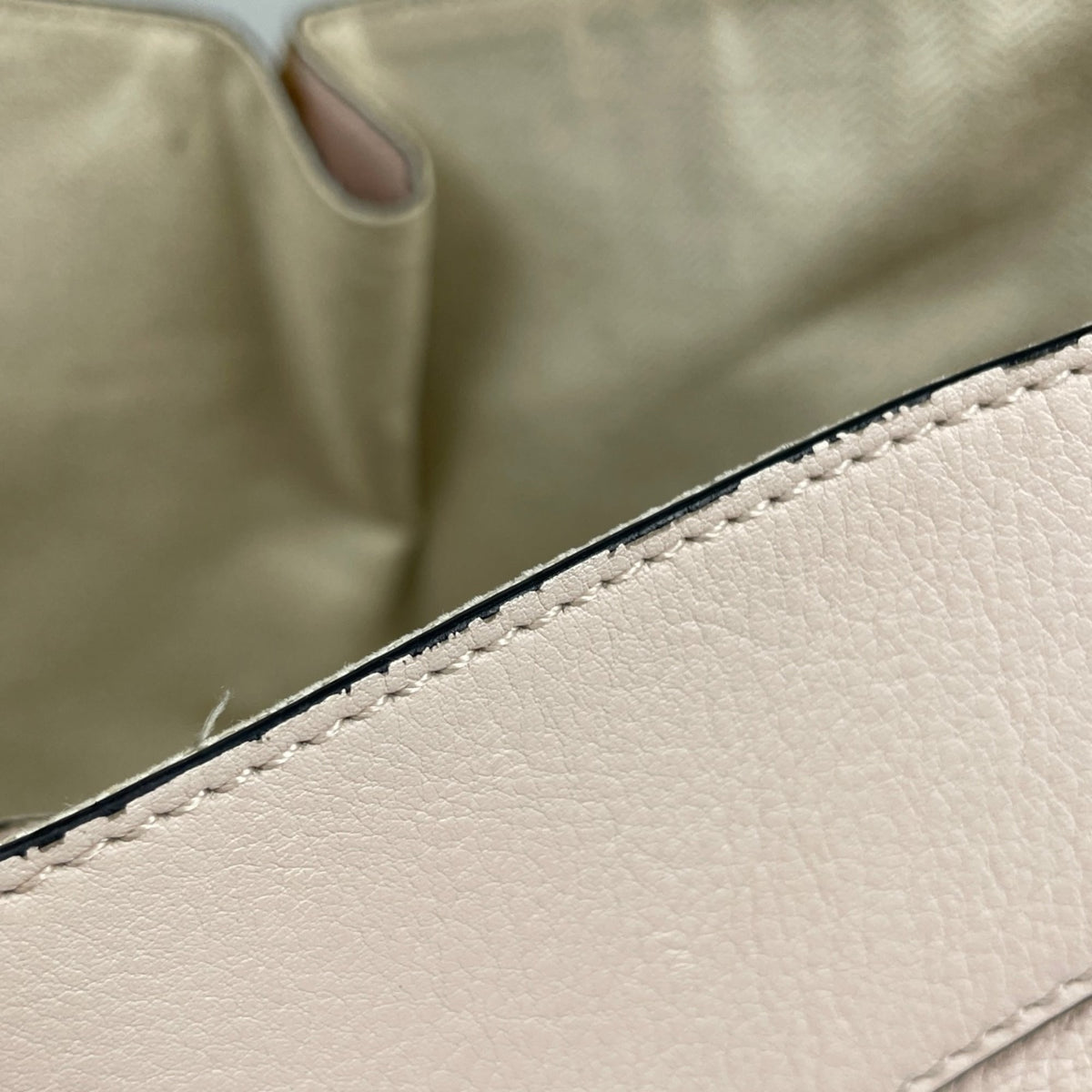Loewe Pink Pink Beige Leather Shoulder Bag (Pre-Owned)