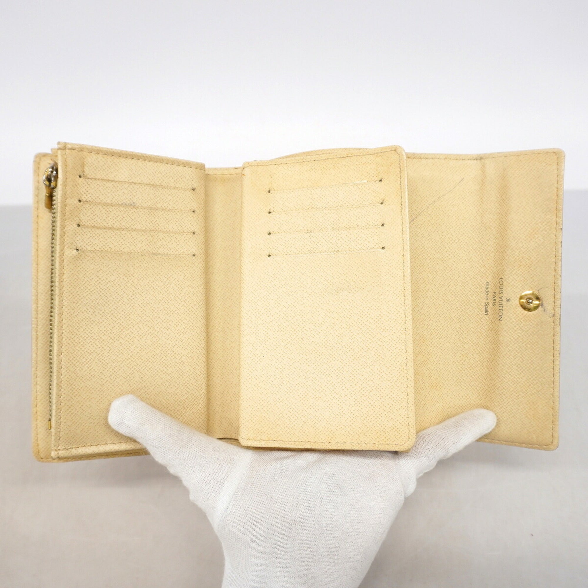 Louis Vuitton White Wallet (Tri-Fold) (Pre-Owned)