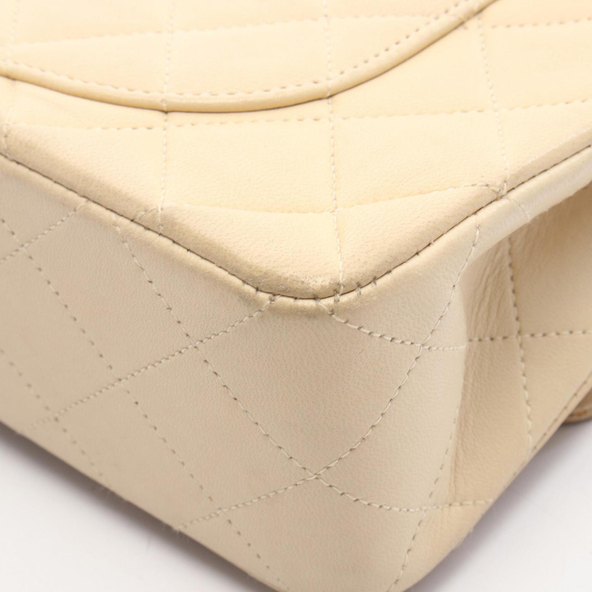 Chanel Beige Leather Handbag Shoulder Bag (Pre-Owned)