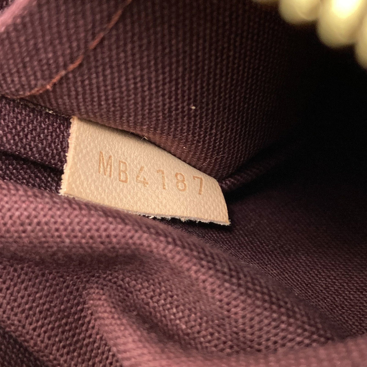 Louis Vuitton Monogram Monogram Canvas Handbag (Pre-Owned)