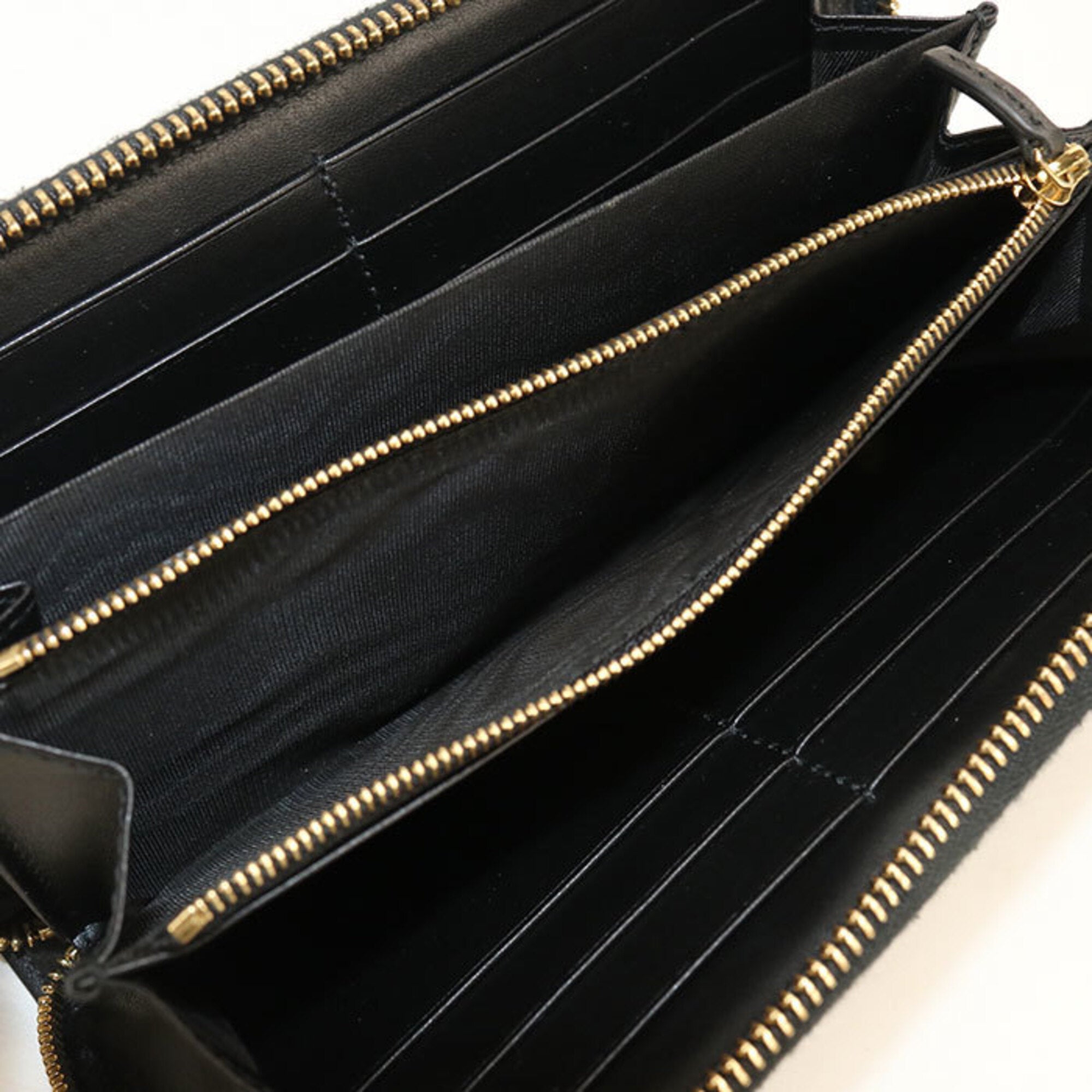 Gucci Black Leather Long Wallet (Bi-Fold) (Pre-Owned)