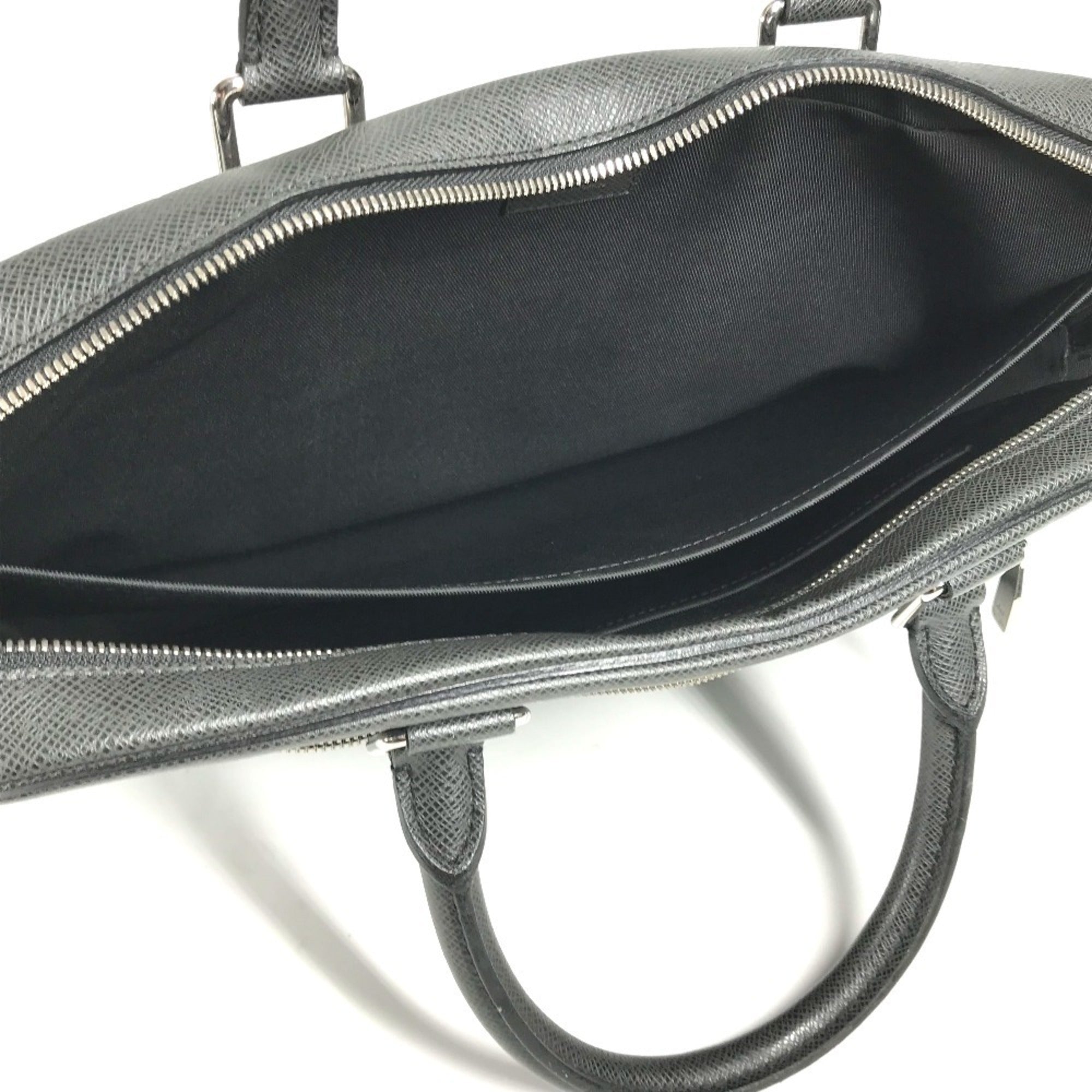 Louis Vuitton Black Taiga Leather Handbag Tote Bag (Pre-Owned)
