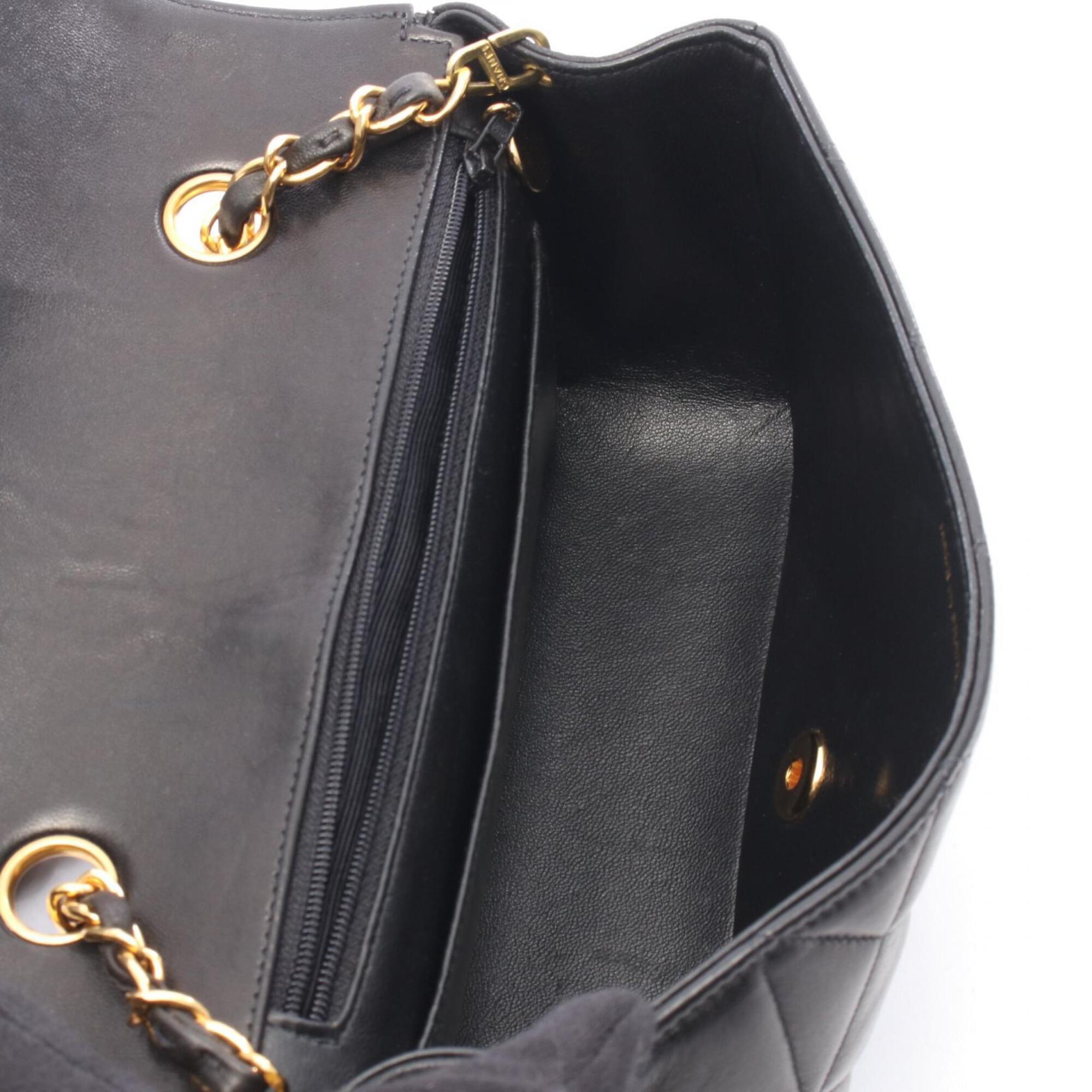 Chanel Black Leather Handbag Shoulder Bag (Pre-Owned)