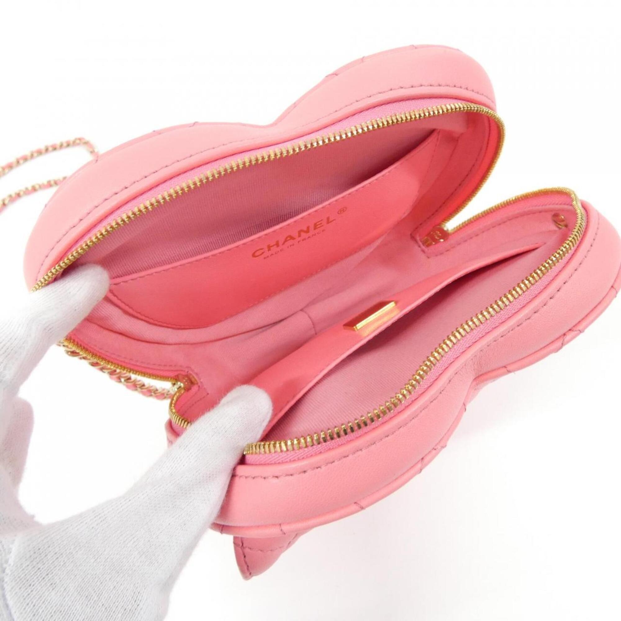 Chanel Pink Leather Shoulder Bag (Pre-Owned)