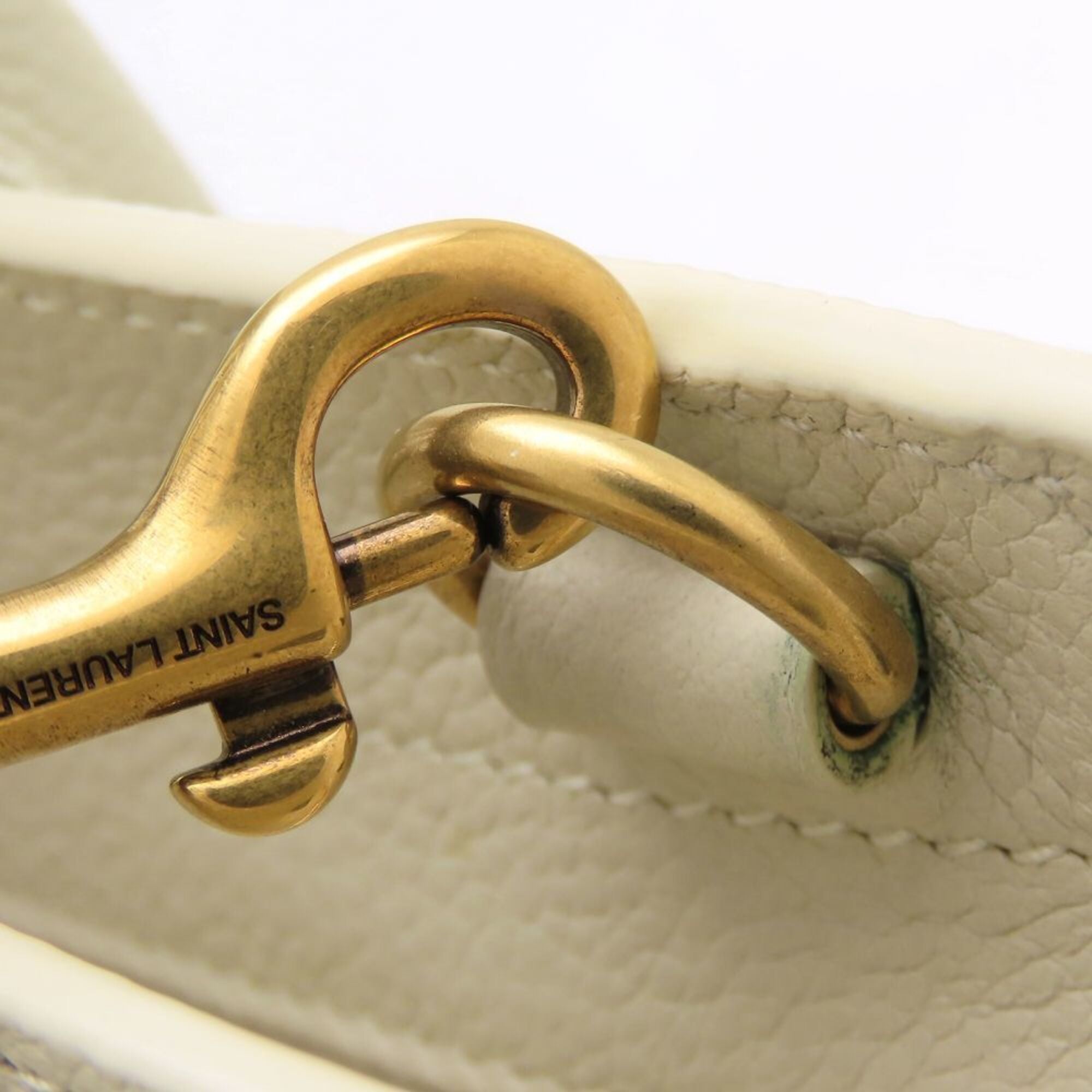 Yves Saint Laurent Ivory Leather Handbag (Pre-Owned)