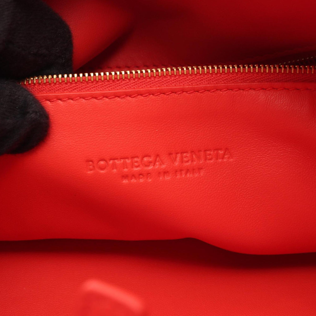 Bottega Veneta Red Color Leather Handbag Shoulder Bag (Pre-Owned)
