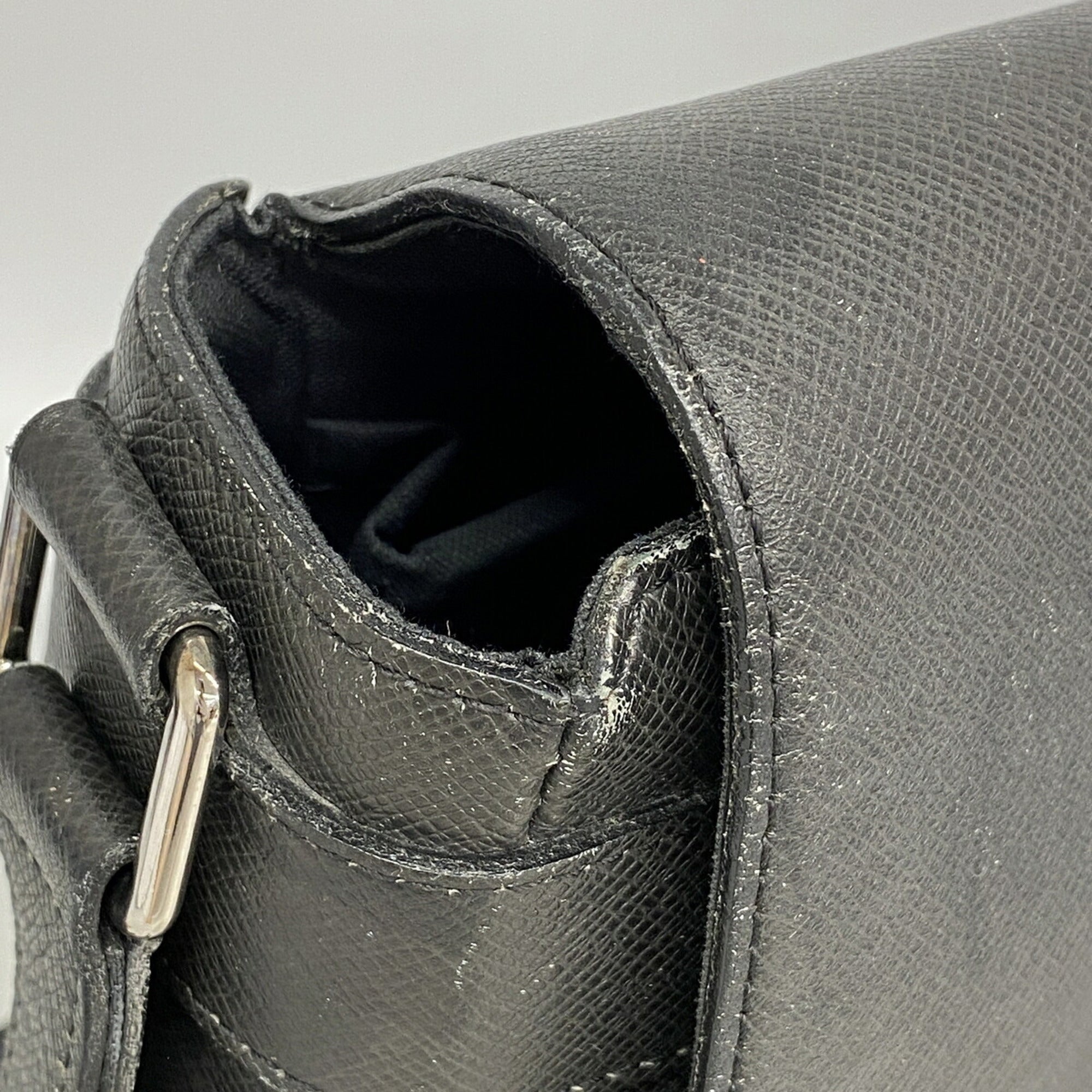 Louis Vuitton Ardoise Shoulder Bag (Pre-Owned)