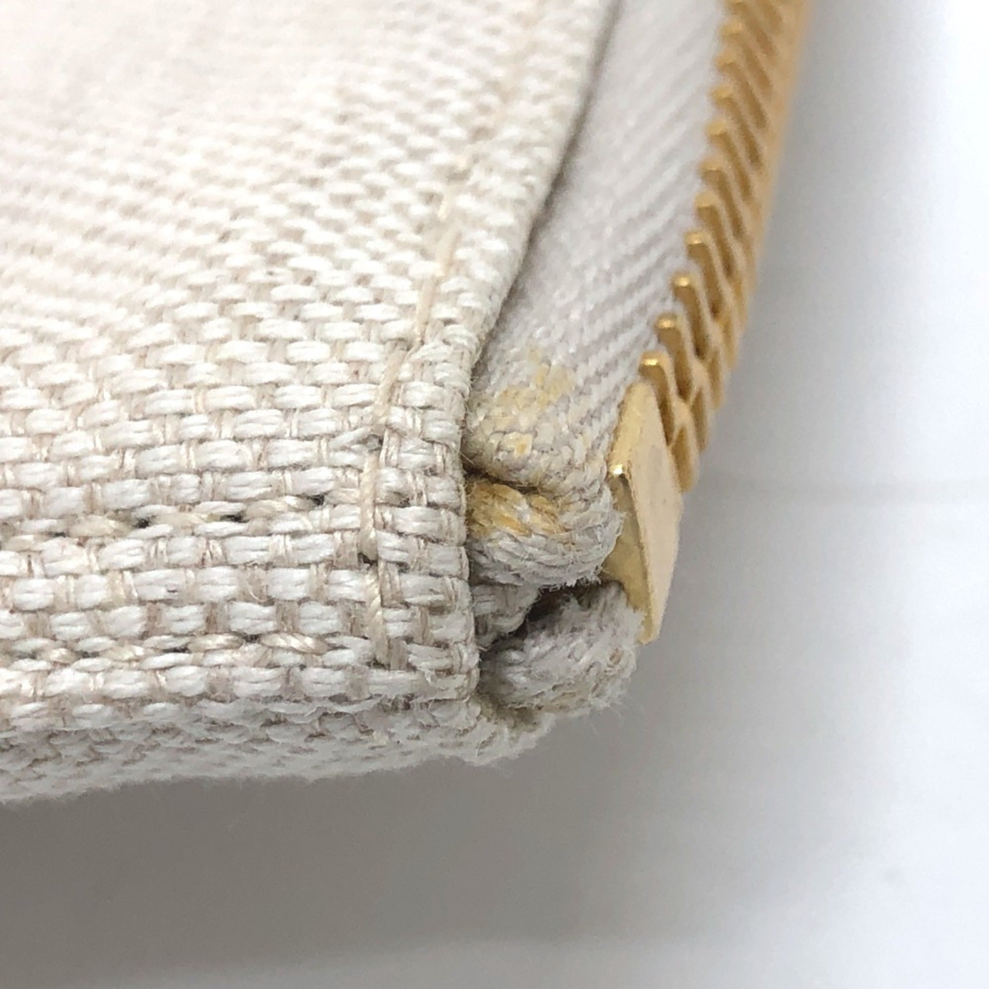 Bottega Veneta Beige Canvas Pouch (Pre-Owned)