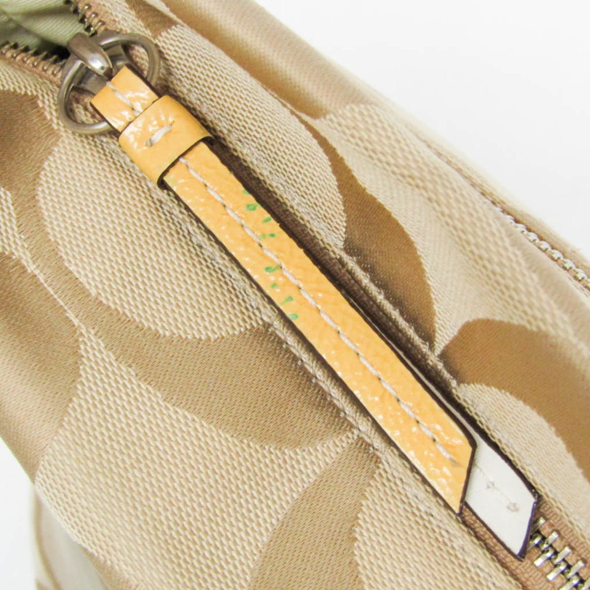 Coach Signature Light Beige Canvas Leather Shoulder Bag (Pre-Owned)