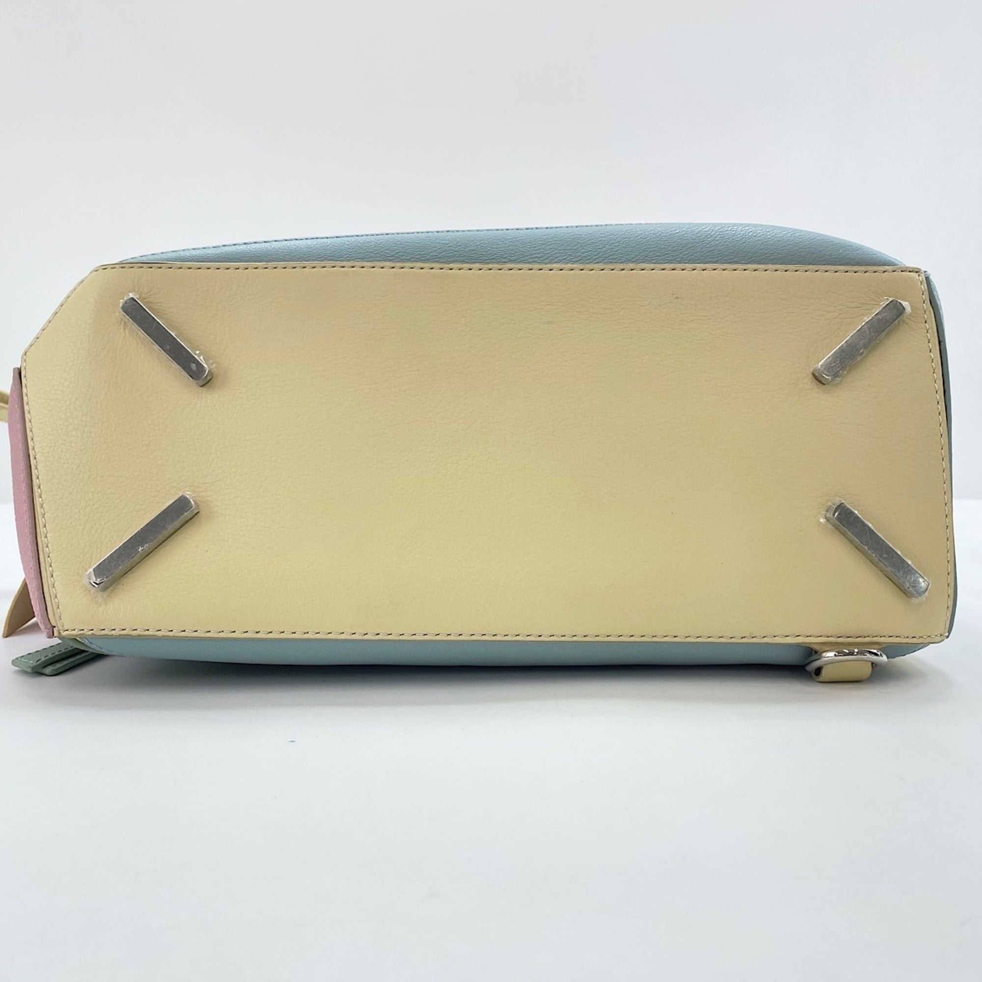 Loewe Puzzle Multi-Color Leather Handbag (Pre-Owned)