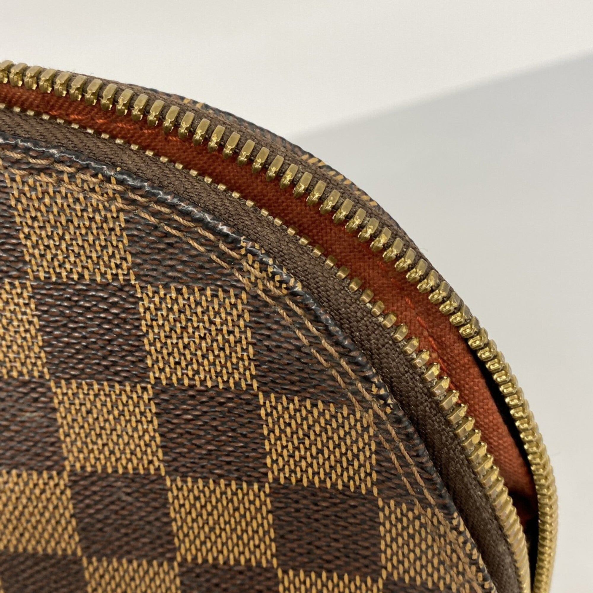 Louis Vuitton Ebene Handbag (Pre-Owned)