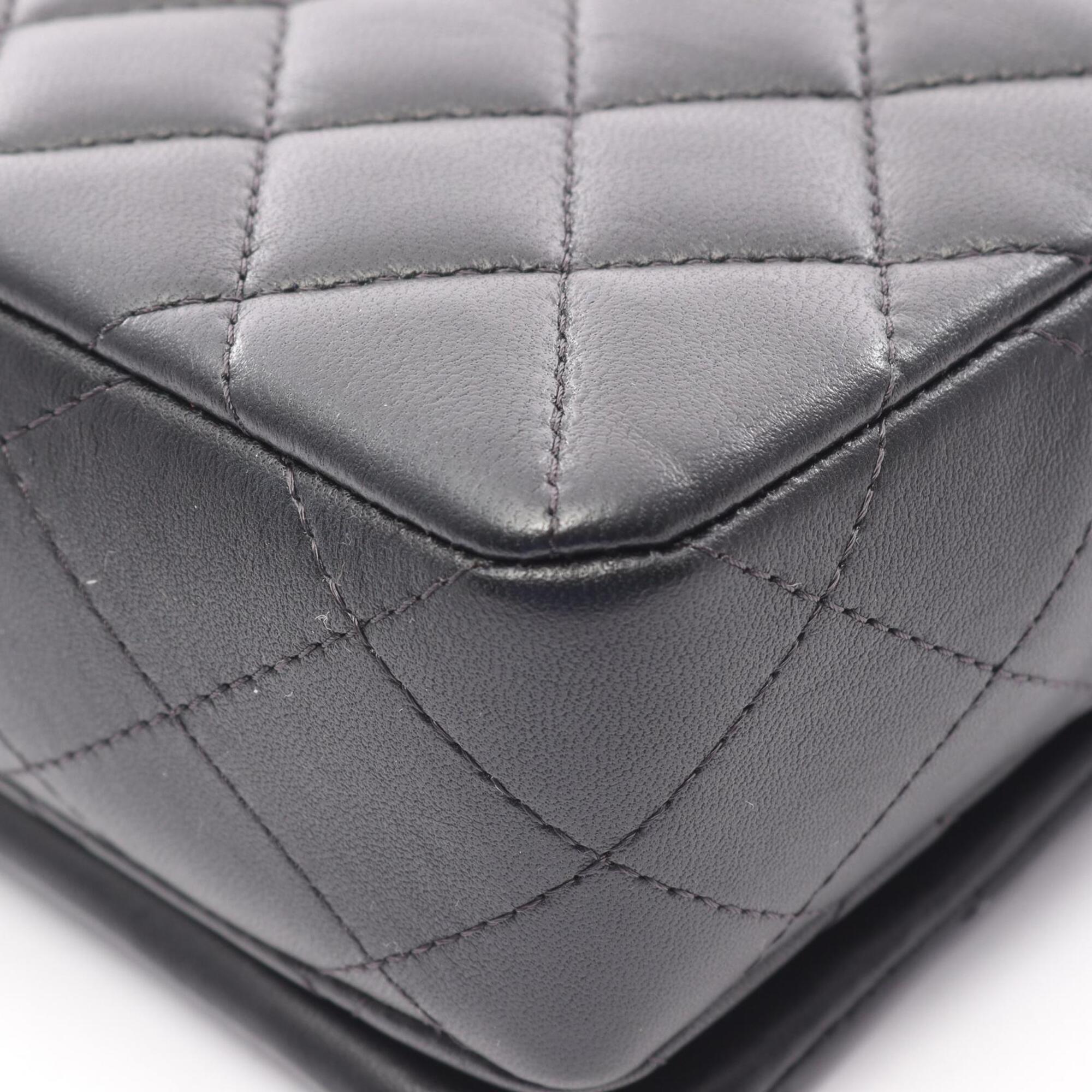 Chanel Black Leather Handbag Shoulder Bag (Pre-Owned)
