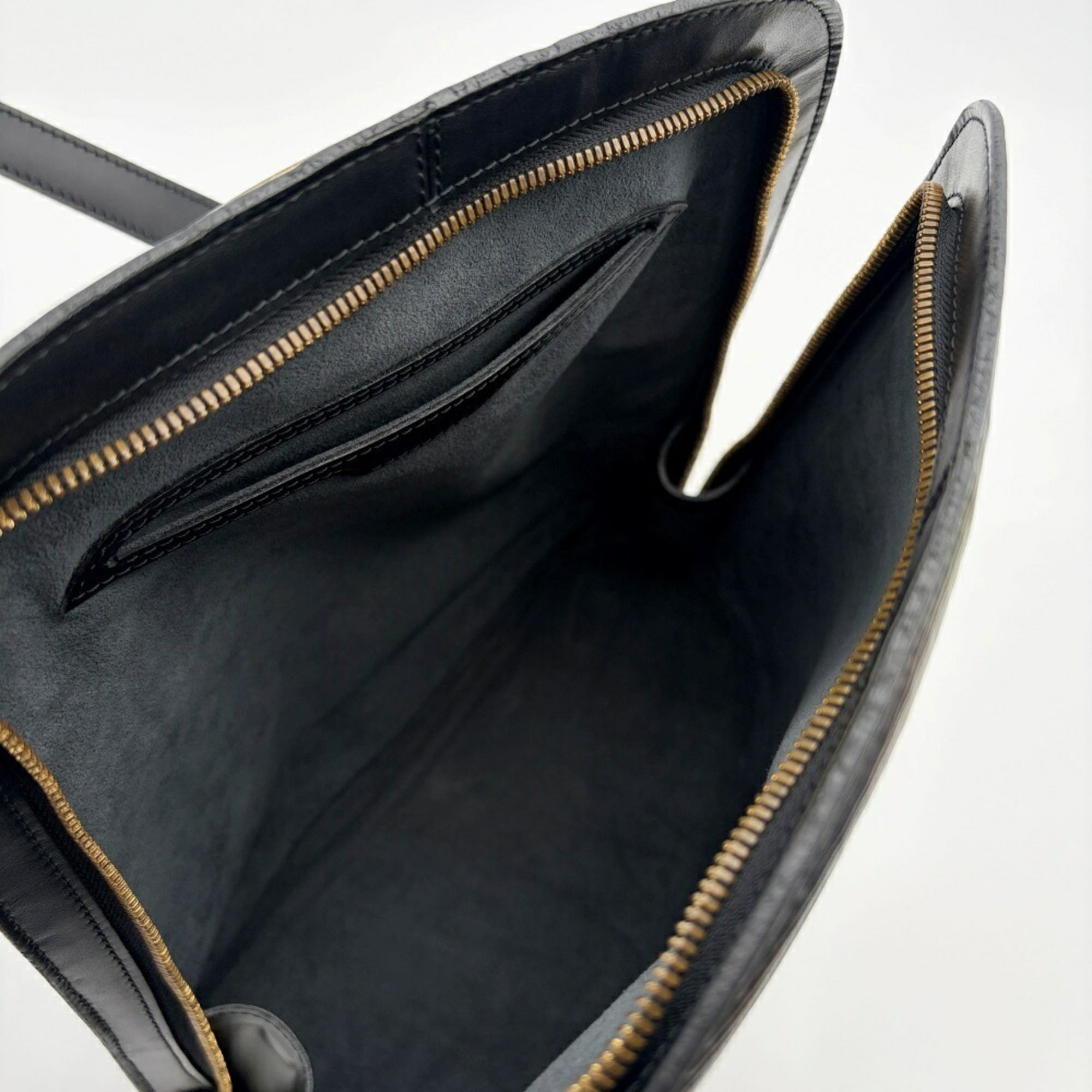 Louis Vuitton Noir Epi Leather Backpack (Pre-Owned)