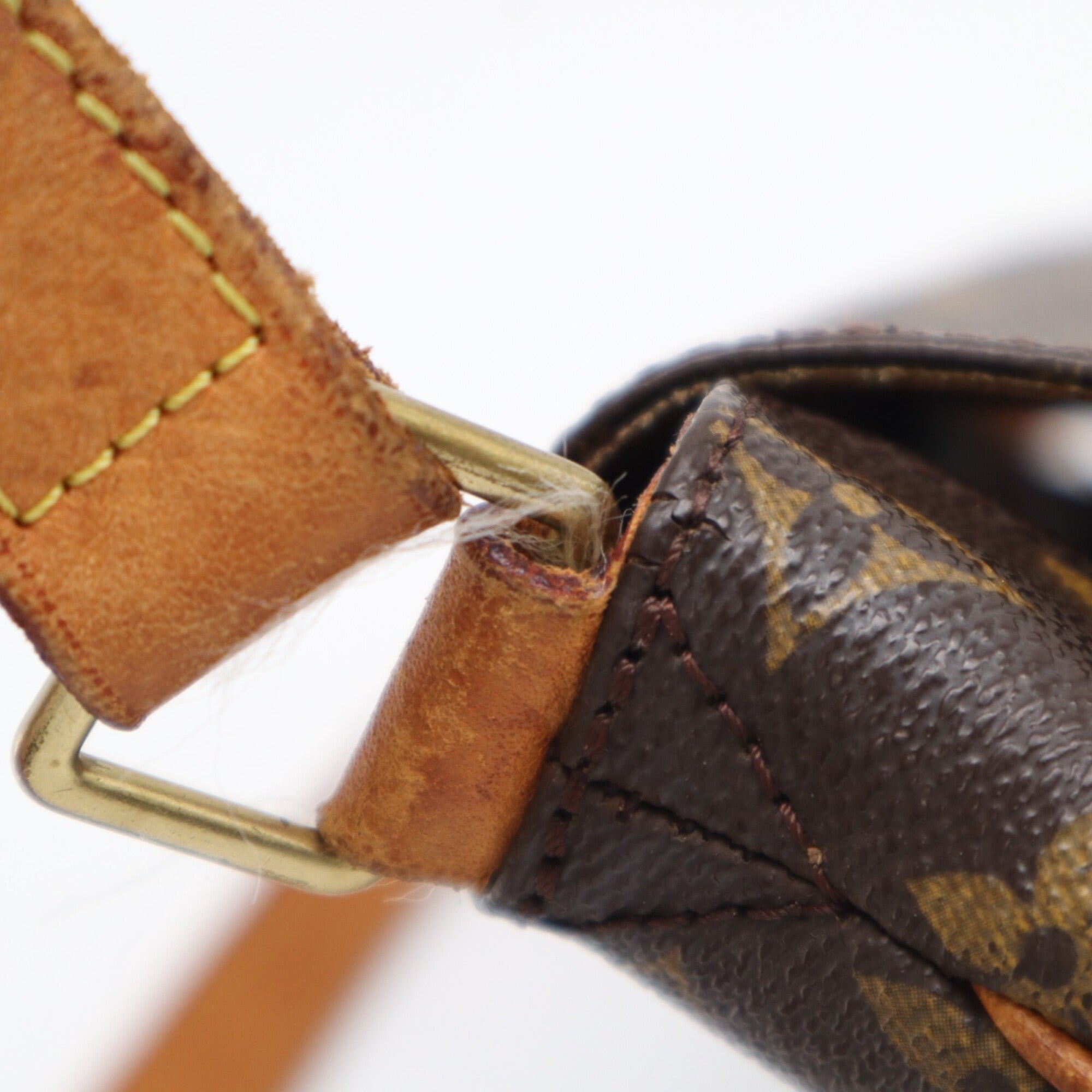 Louis Vuitton Beige Brown Monogram Coated Canvas Leather Shoulder Bag (Pre-Owned)