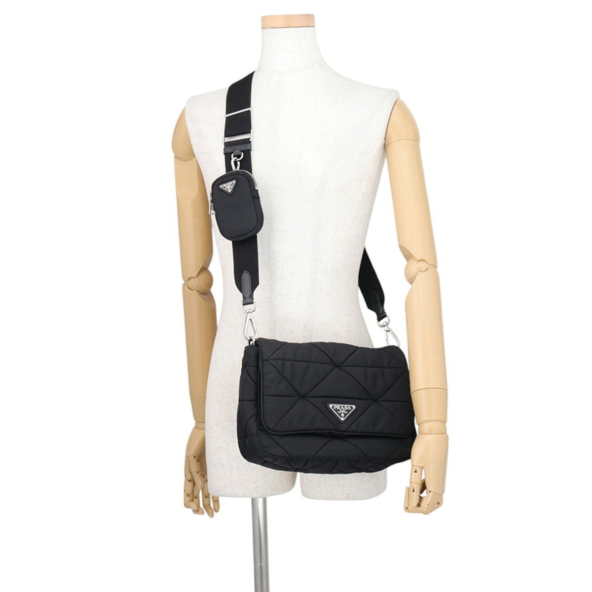 Prada Black Nylon Shoulder Bag (Pre-Owned)