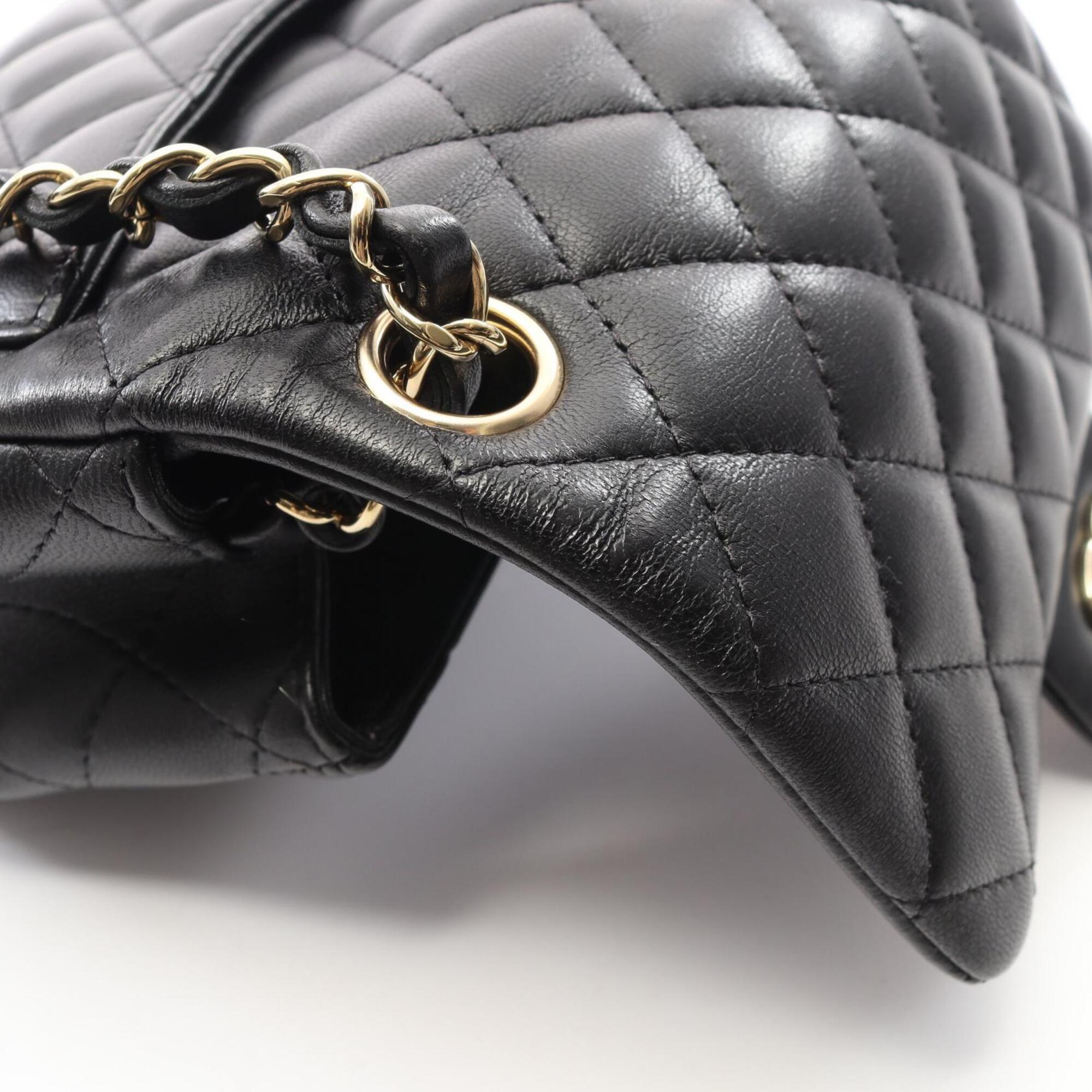 Chanel Black Leather Handbag Shoulder Bag (Pre-Owned)