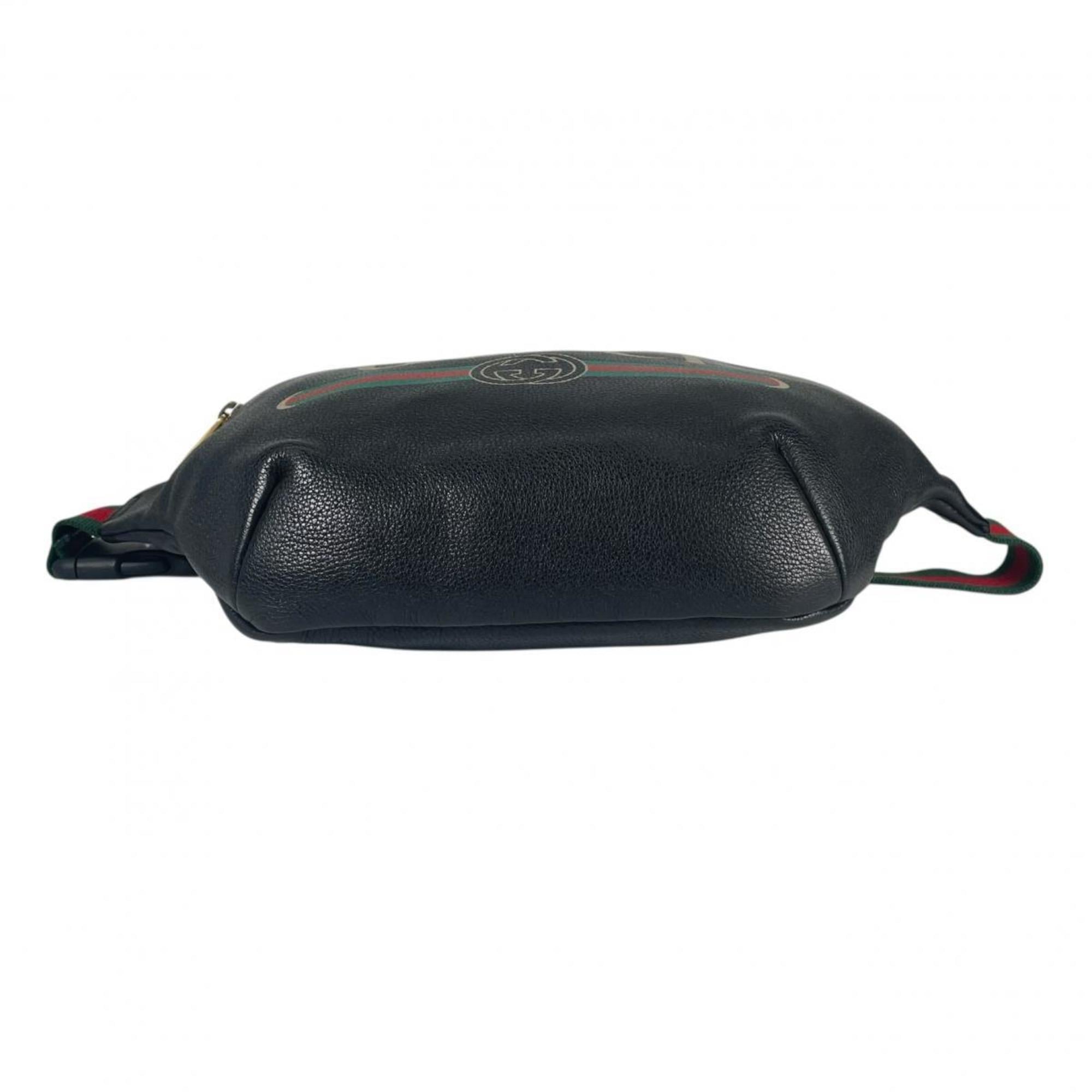 Gucci Black Leather Fanny Pack Sling Bag (Pre-Owned)
