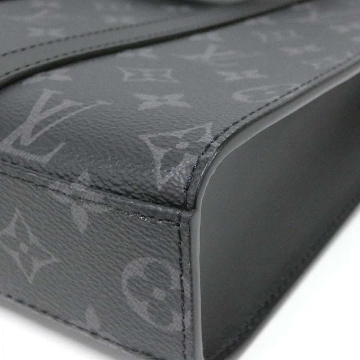 Louis Vuitton Monogram Eclipse Black Monogram Eclipse Monogram Eclipse Handbag (Pre-Owned)
