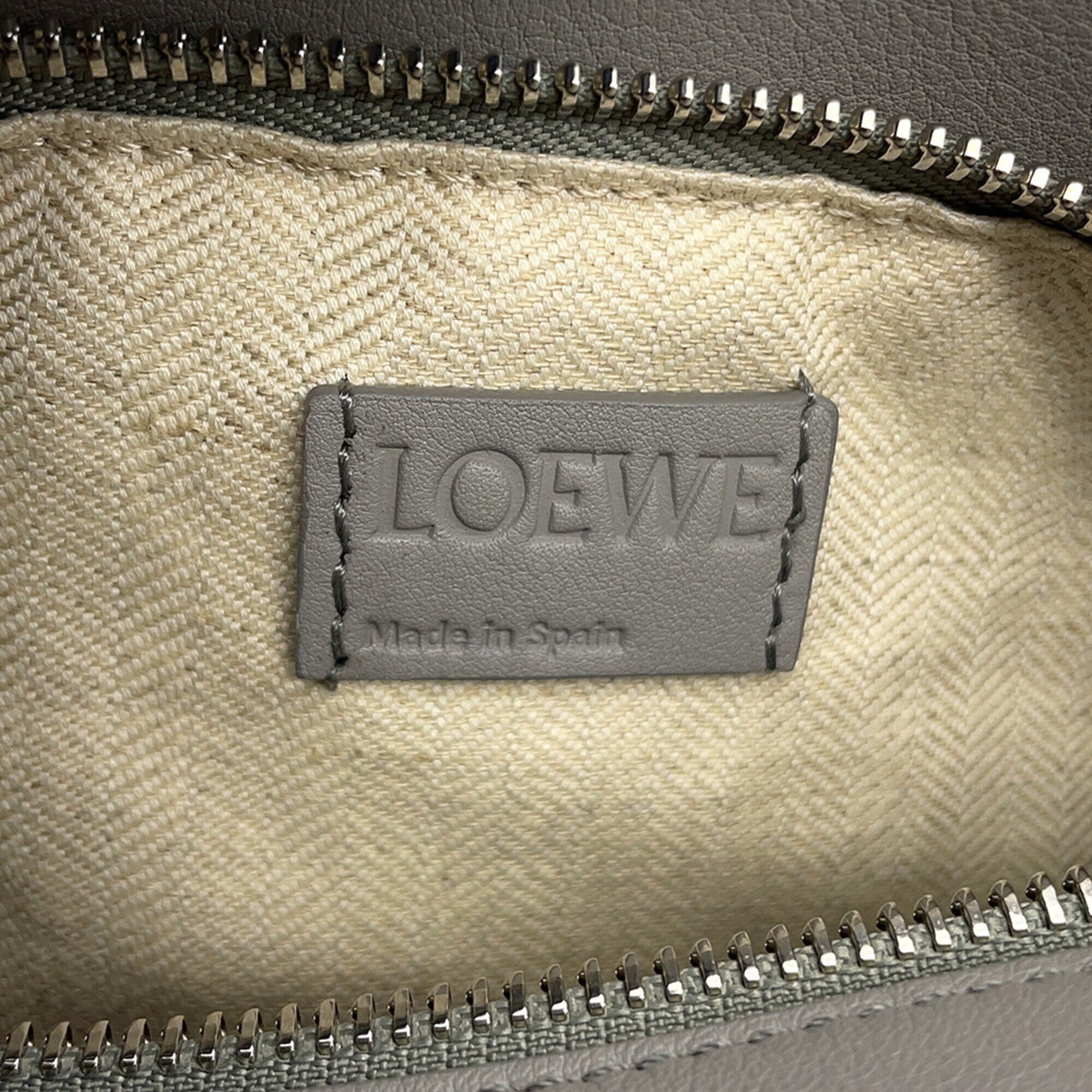 Loewe Puzzle Gray Leather Handbag Shoulder Bag (Pre-Owned)