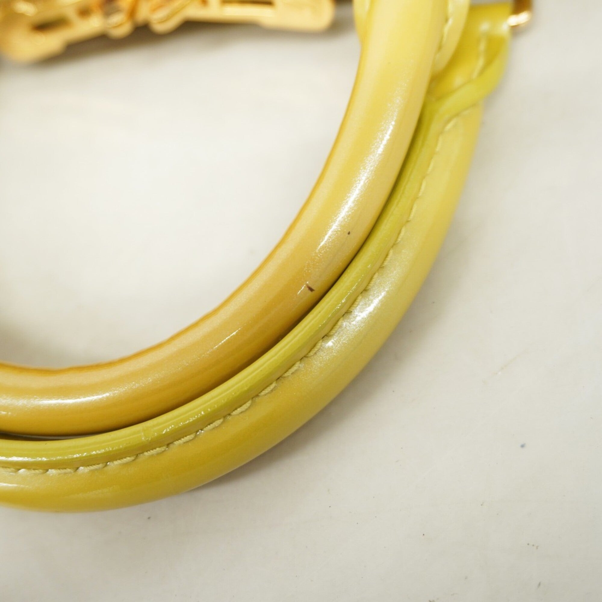 Louis Vuitton Yellow Handbag (Pre-Owned)