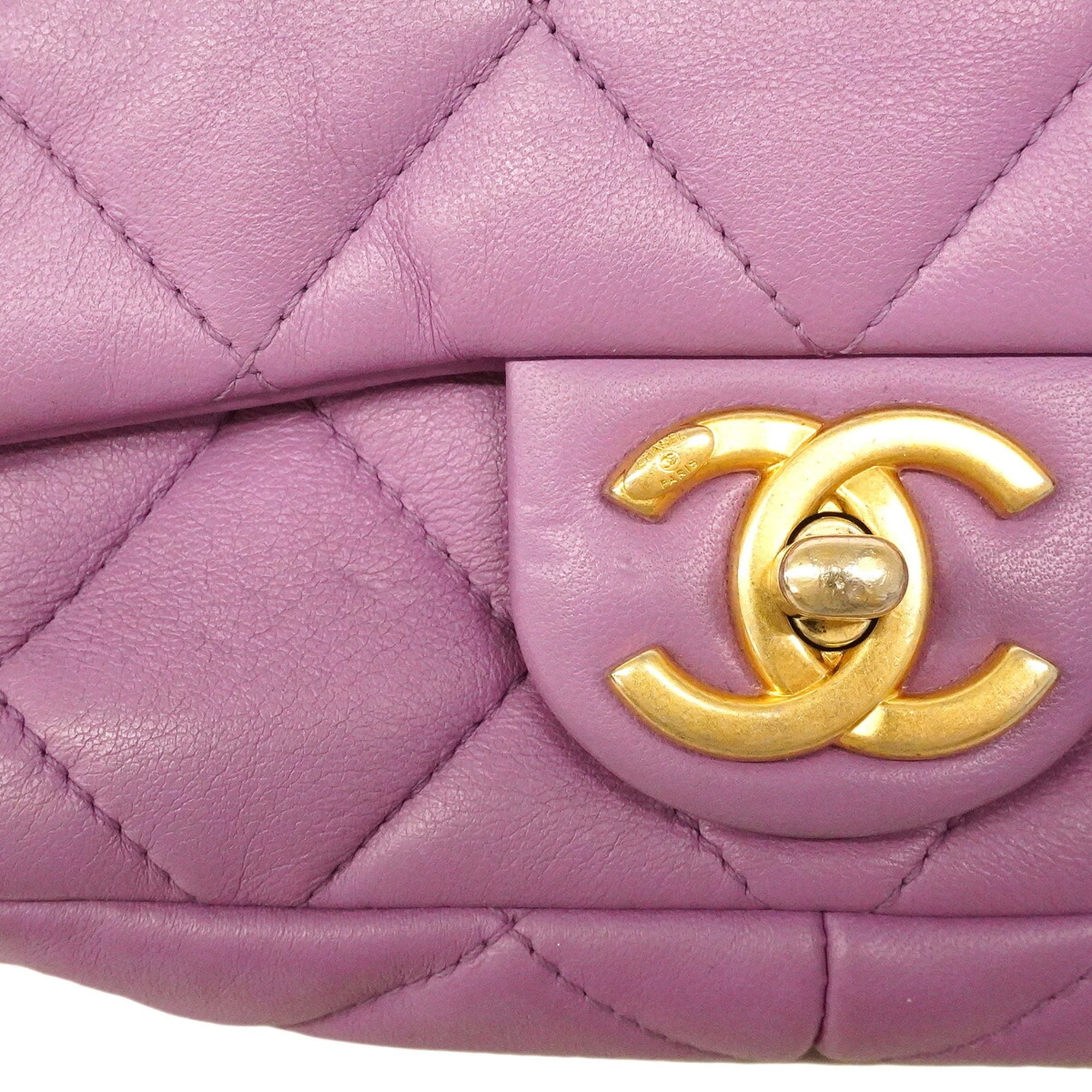 Chanel Purple Leather Shoulder Bag (Pre-Owned)