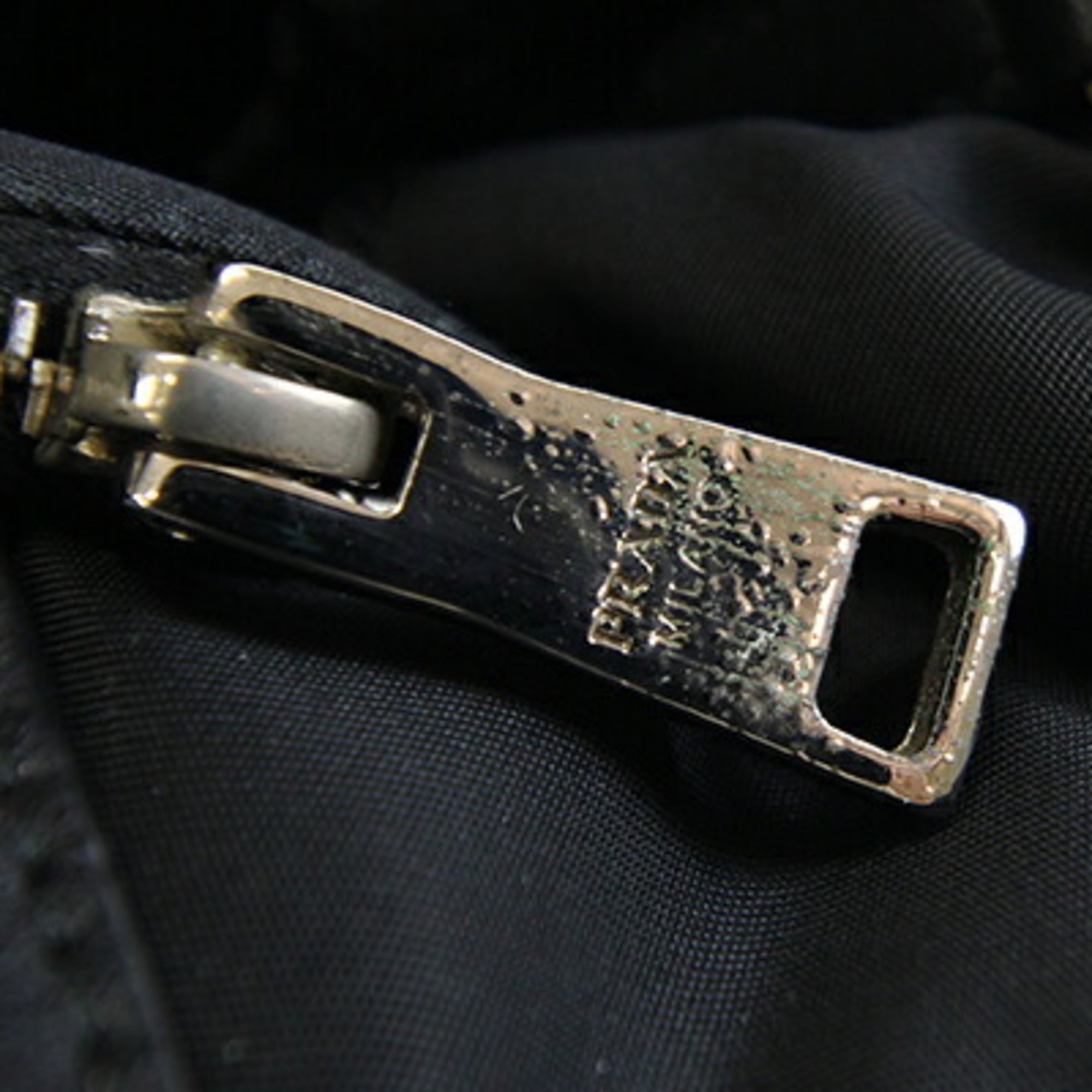 Prada Black Nero Nylon Leather Handbag (Pre-Owned)