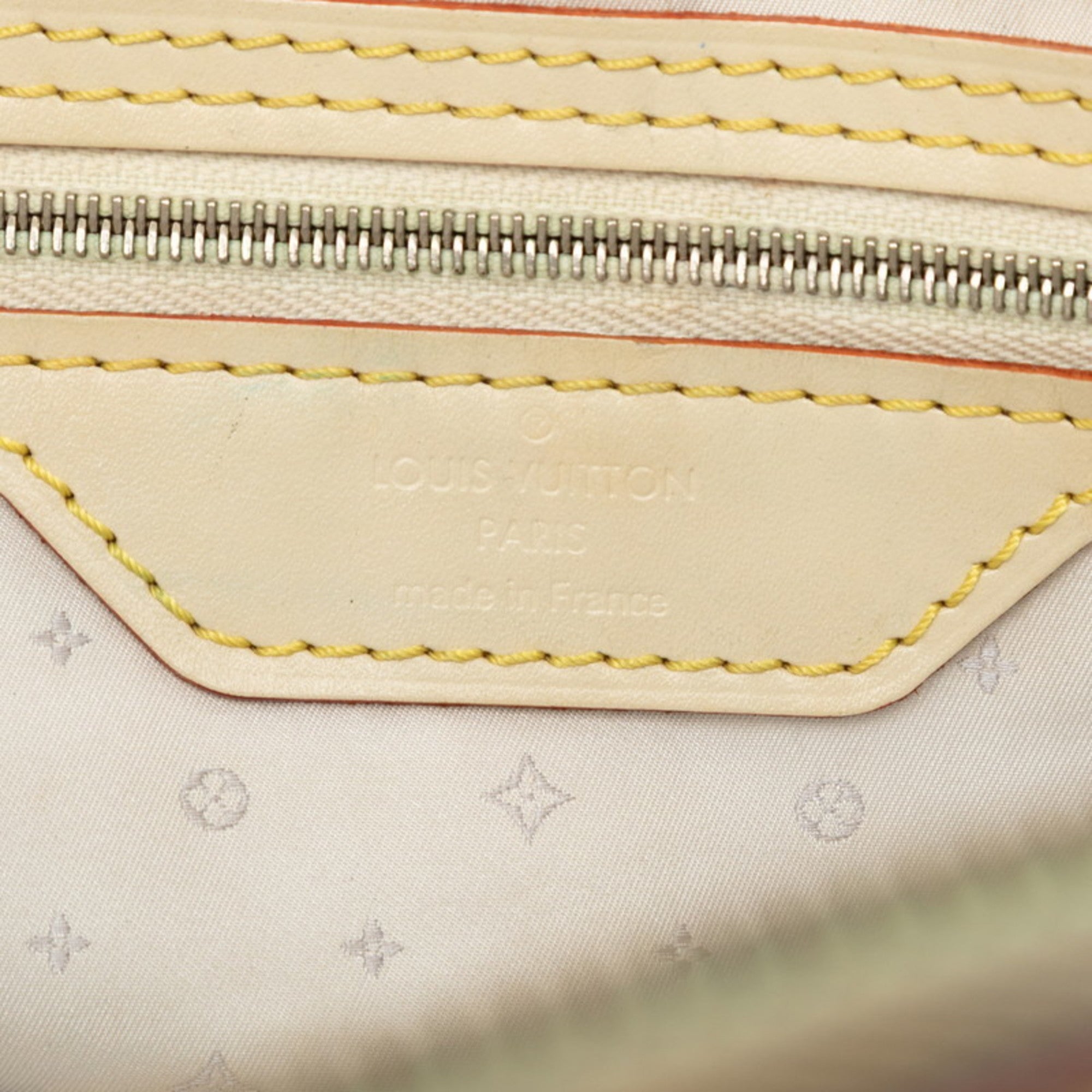 Louis Vuitton Beige Ivory Leather Handbag (Pre-Owned)