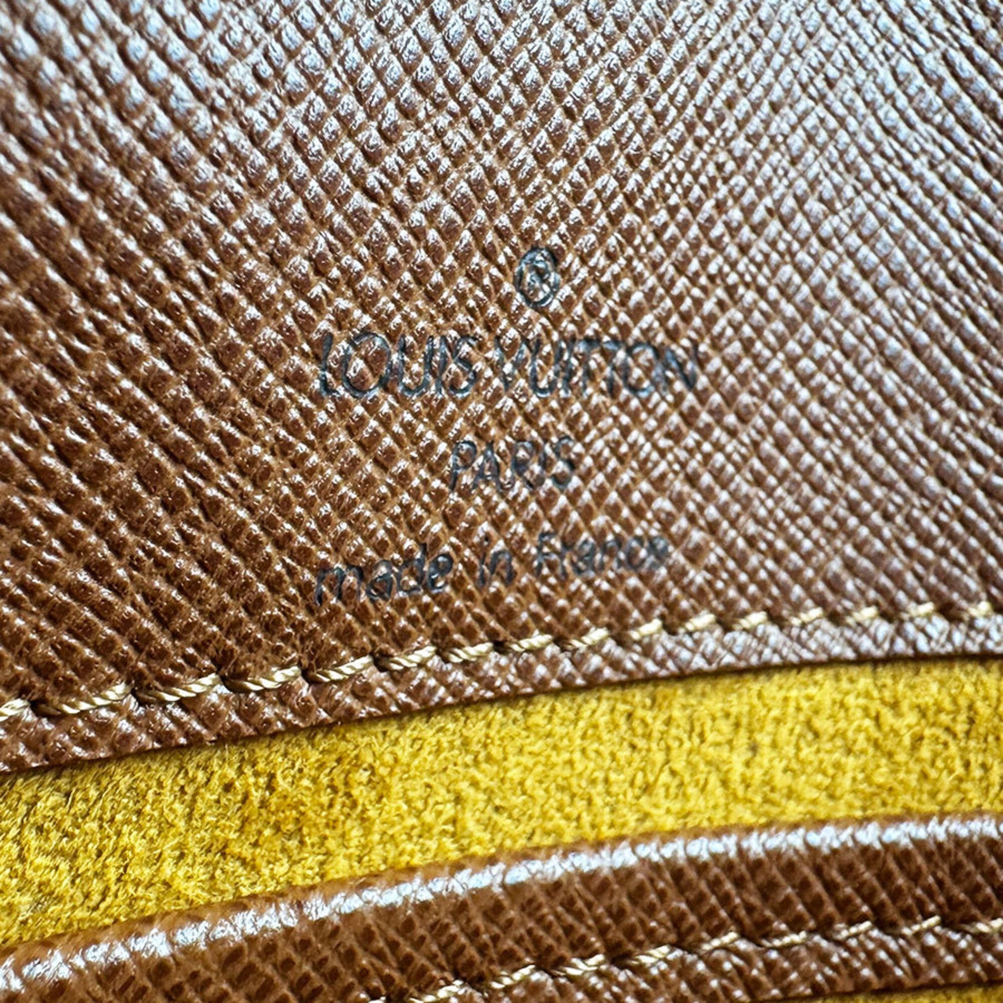 Louis Vuitton Brown Monogram Monogram Shoulder Bag (Pre-Owned)