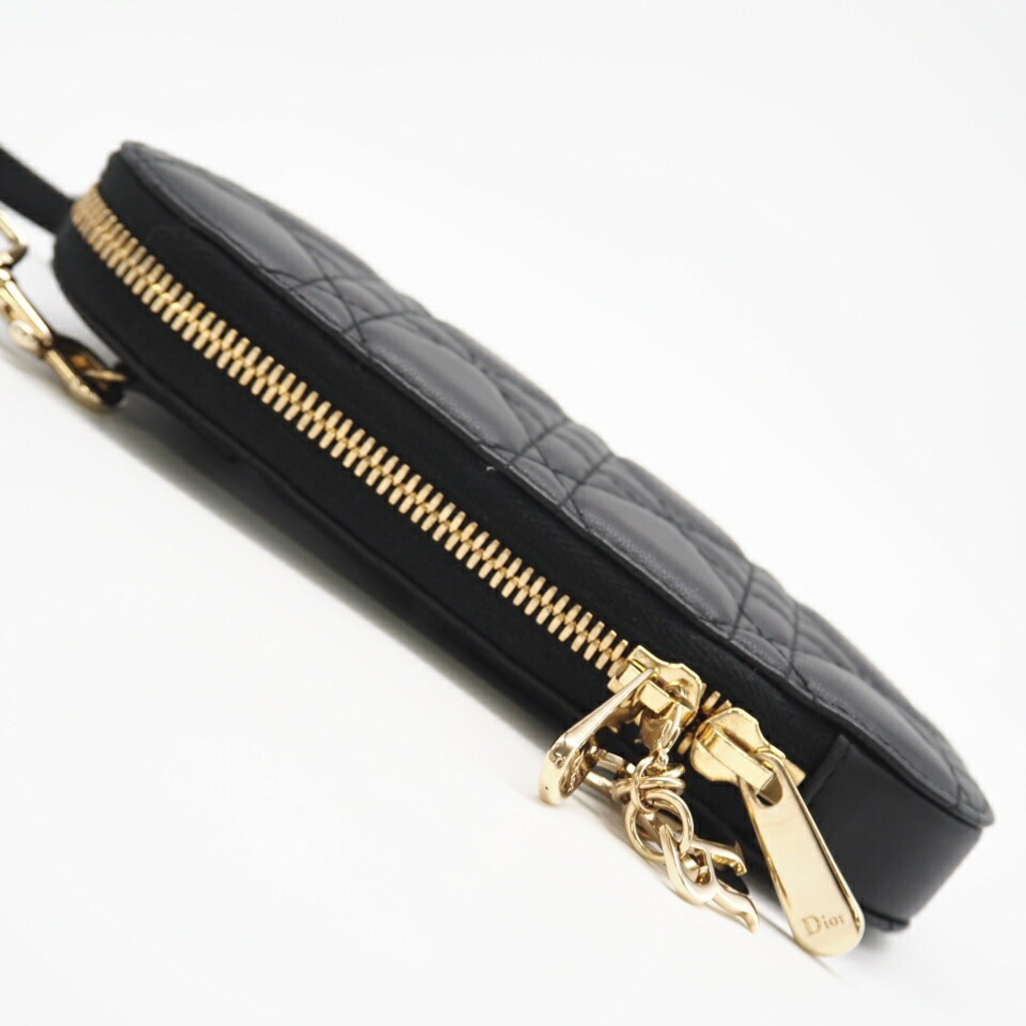 Christian Dior Black Leather Shoulder Bag (Pre-Owned)