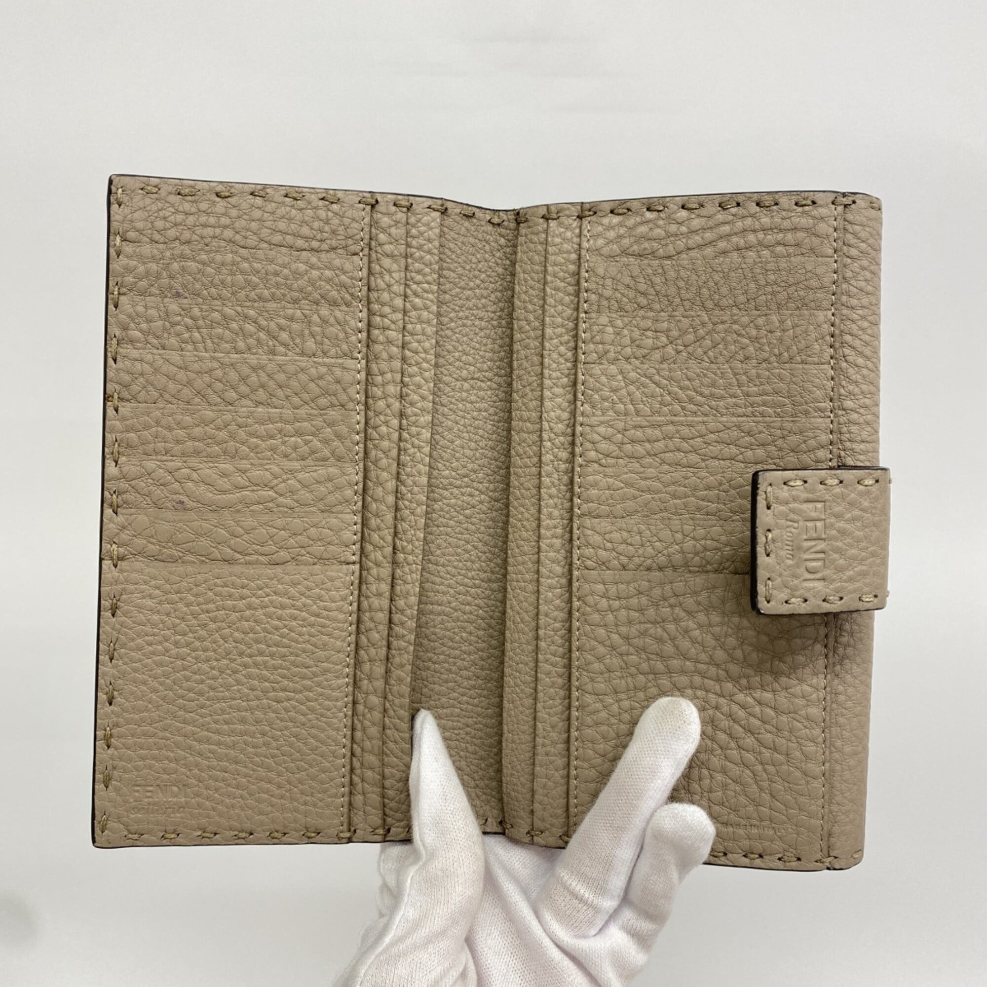 Fendi Beige Leather Long Wallet (Bi-Fold) (Pre-Owned)