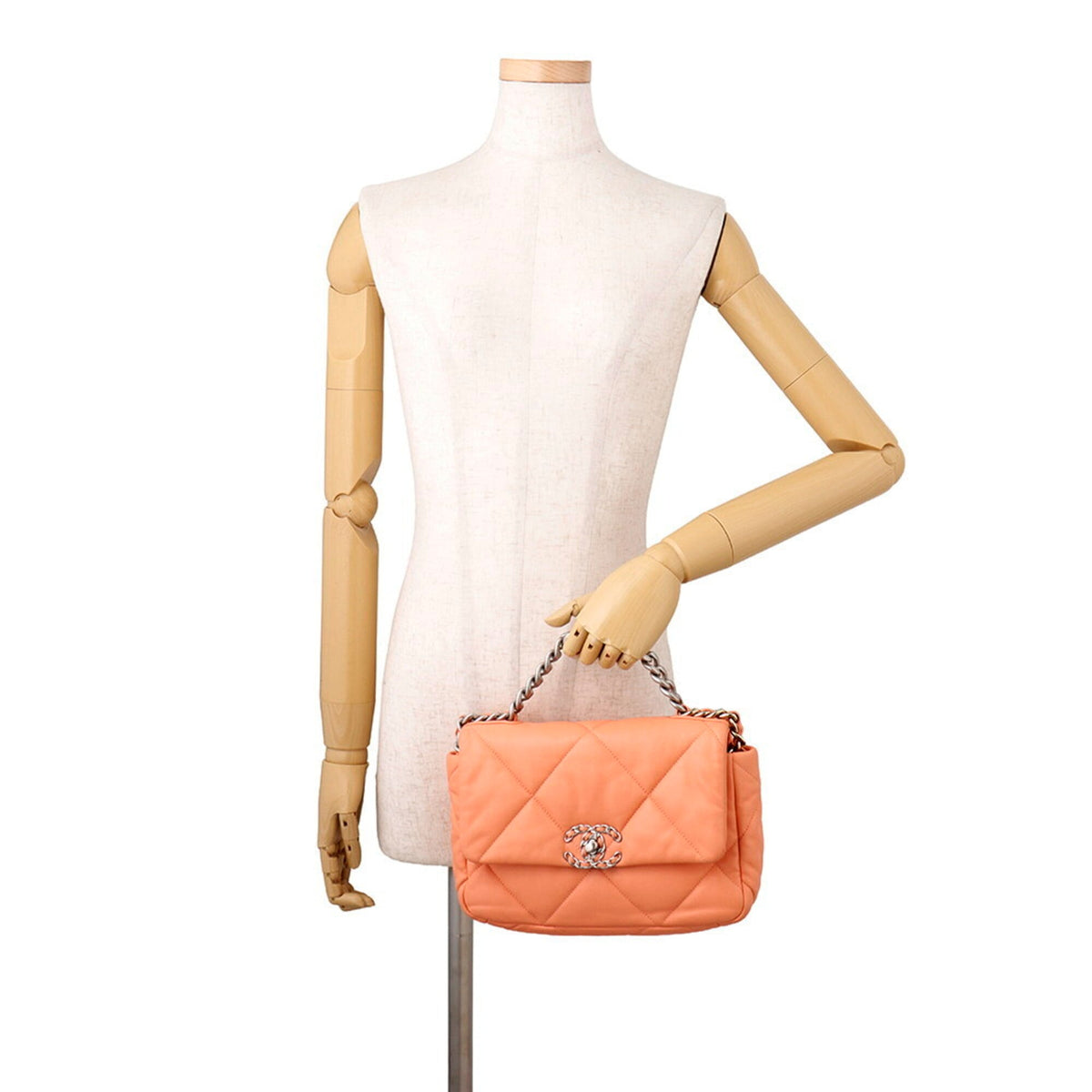 Chanel Matelasse Salmon Pink Leather Handbag Shoulder Bag (Pre-Owned)