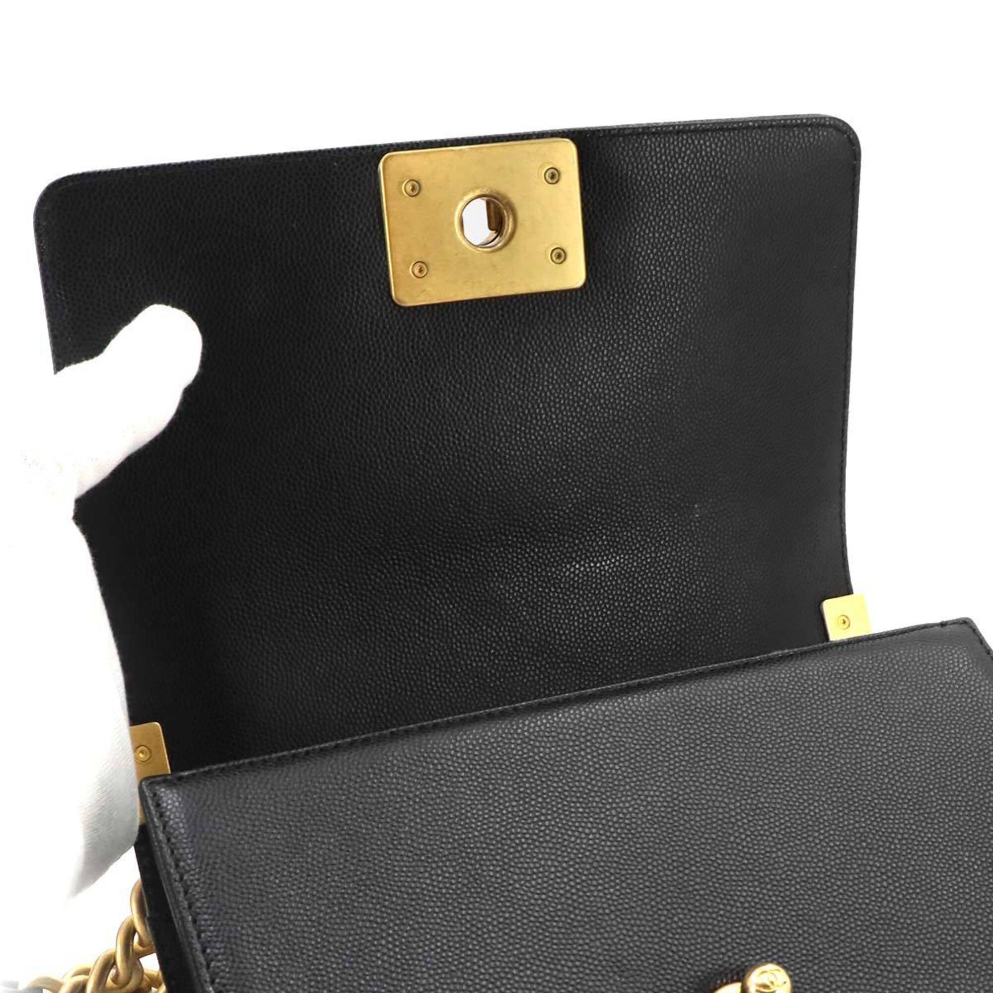 Chanel Boy Chanel Black Grained Calfskin Handbag Shoulder Bag (Pre-Owned)