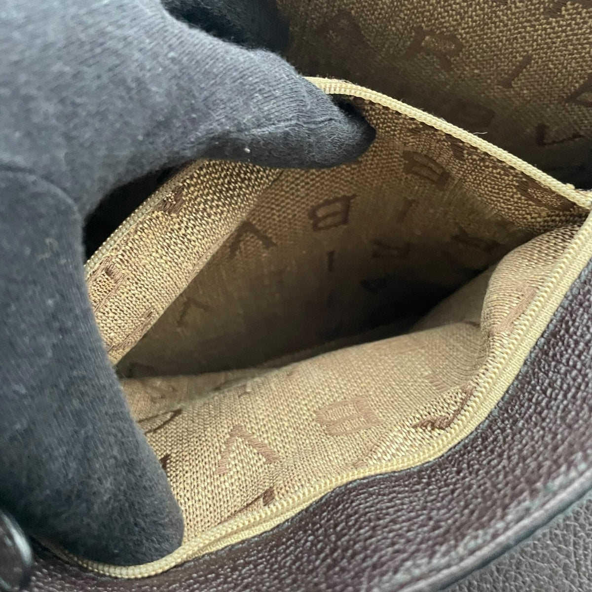 Bvlgari Dark Brown Leather Handbag Tote Bag (Pre-Owned)