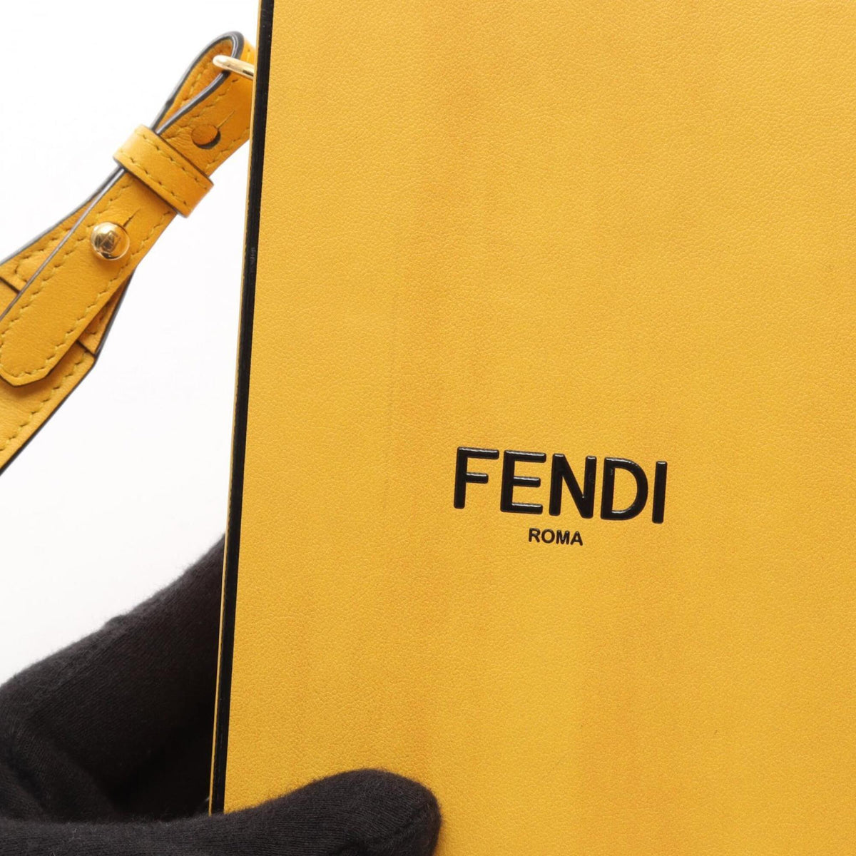 Fendi Black Yellow Leather Shoulder Bag (Pre-Owned)