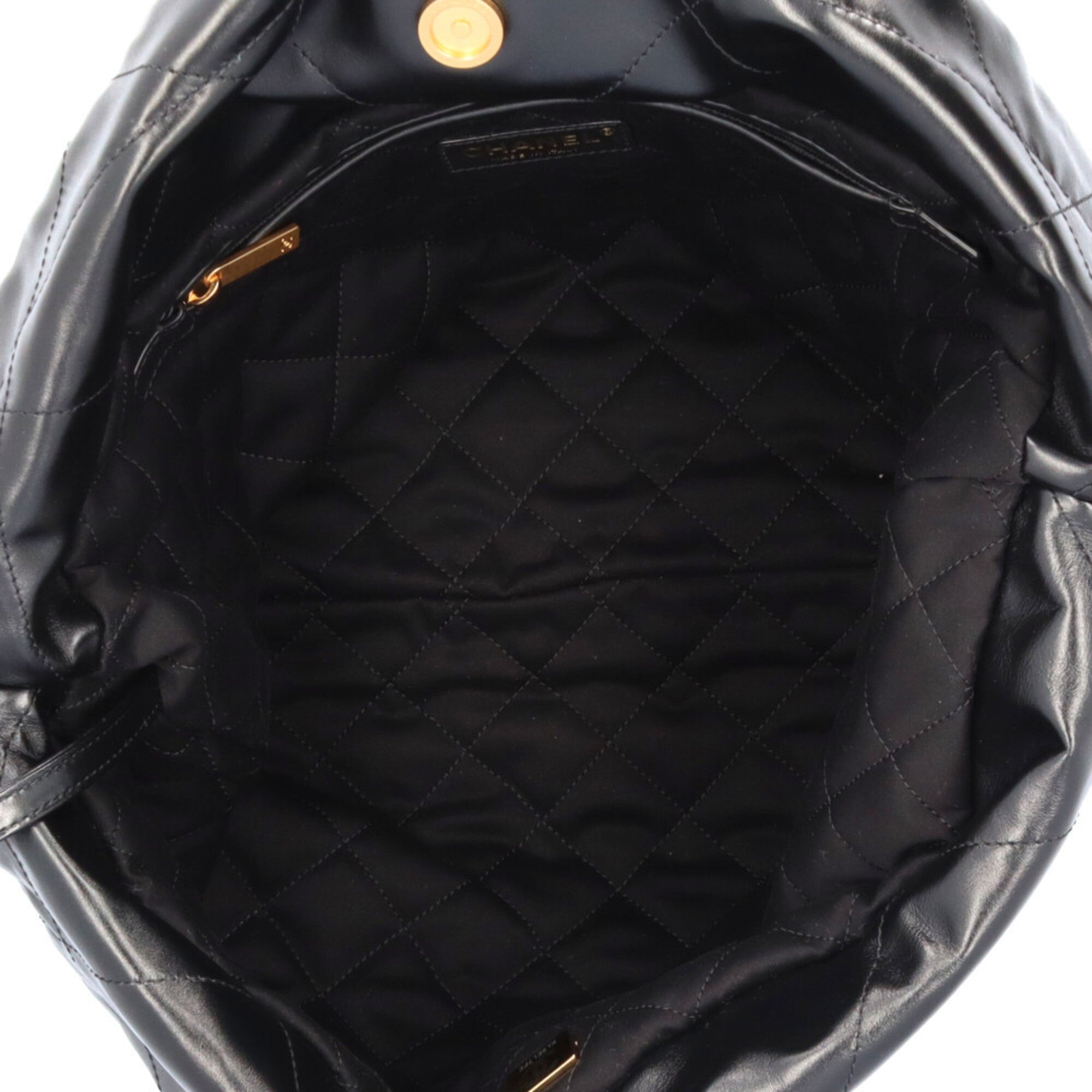 Chanel Black Pouch Shoulder Bag (Pre-Owned)