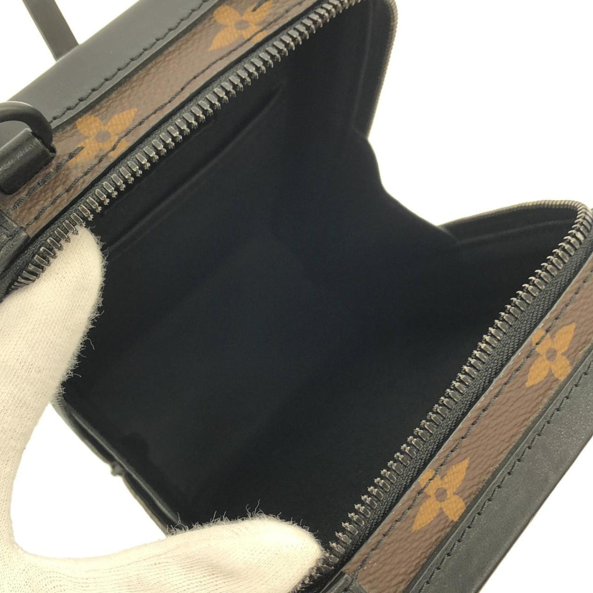 Louis Vuitton Black Marron Coated Canvas Shoulder Bag (Pre-Owned)