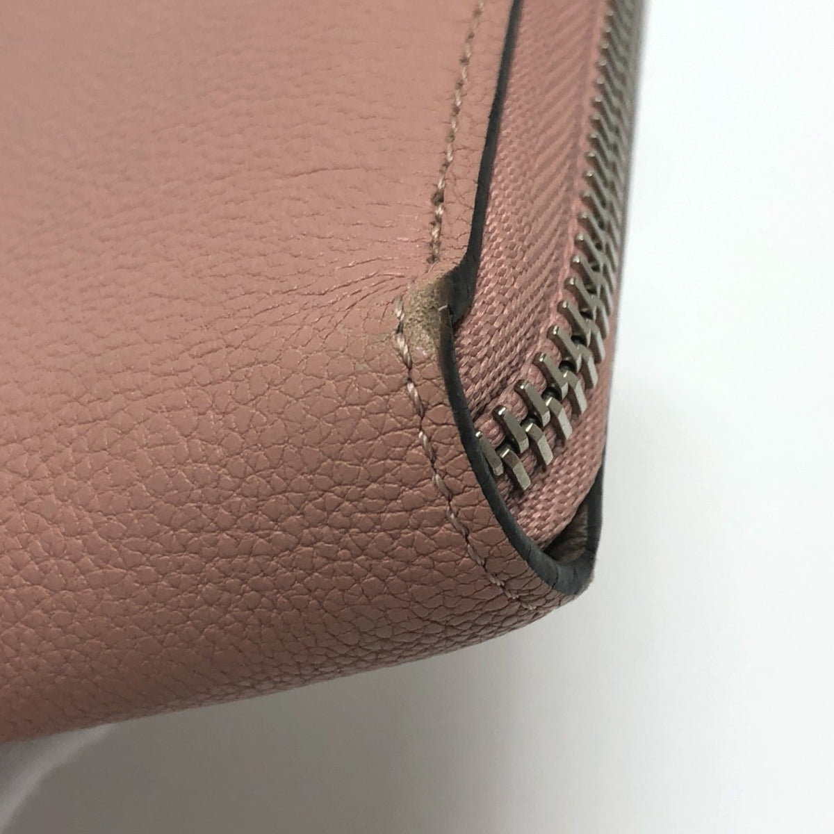 Louis Vuitton Magnolia Leather Long Wallet (Bi-Fold) (Pre-Owned)