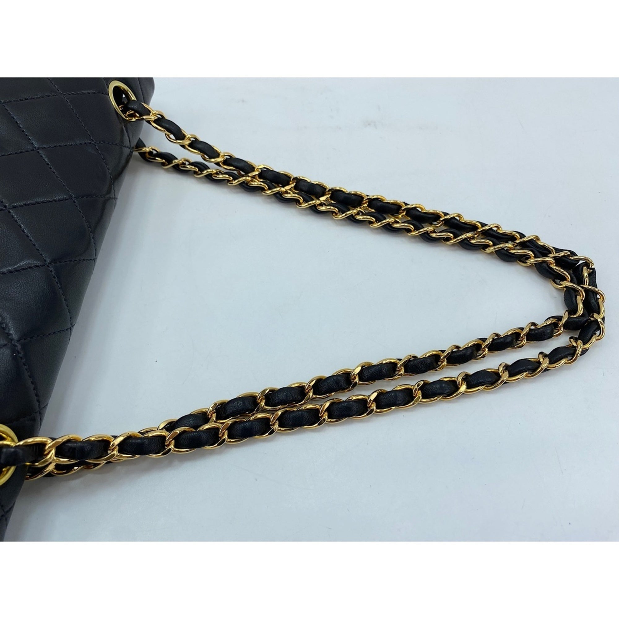 Chanel Matelasse Black Shoulder Bag (Pre-Owned)