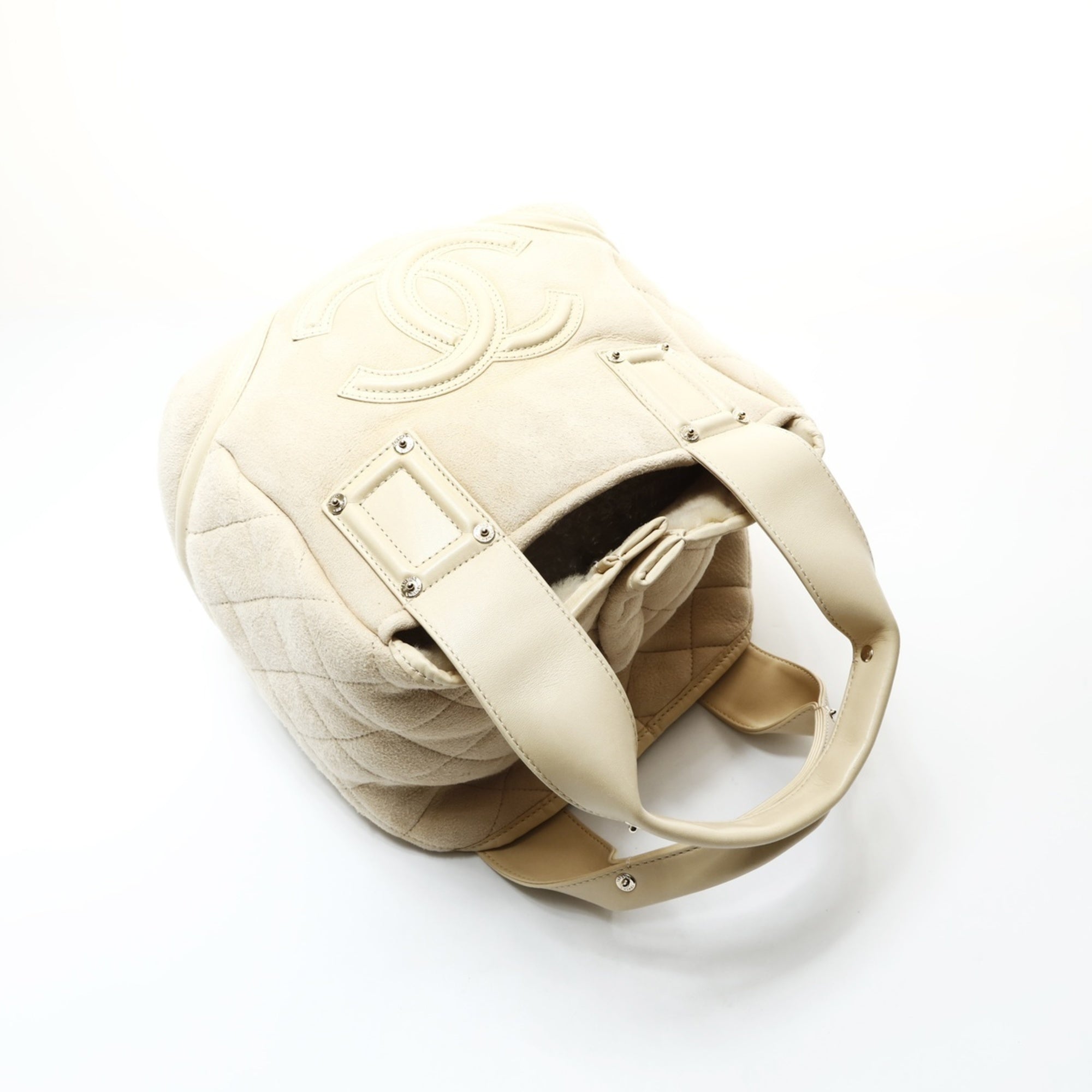Chanel Beige Handbag (Pre-Owned)