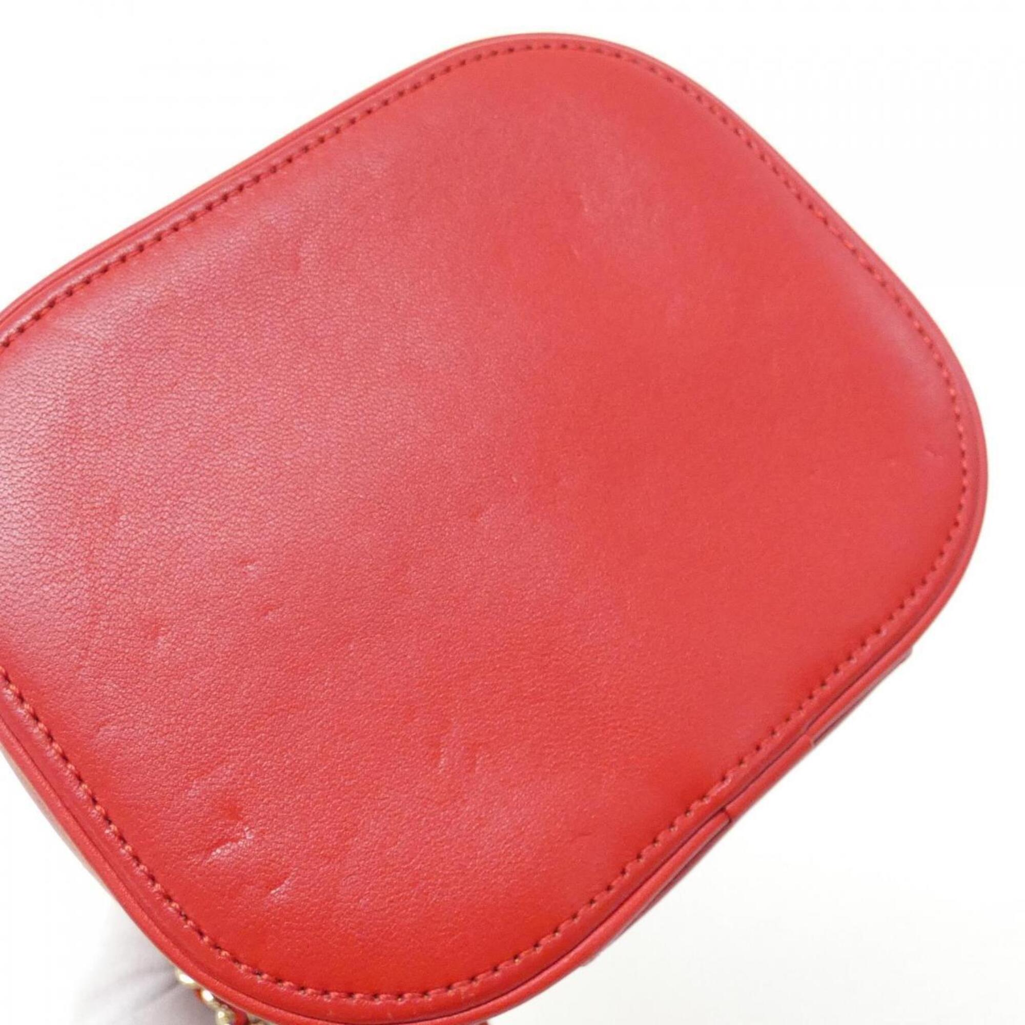 Chanel Red Color Leather Handbag (Pre-Owned)