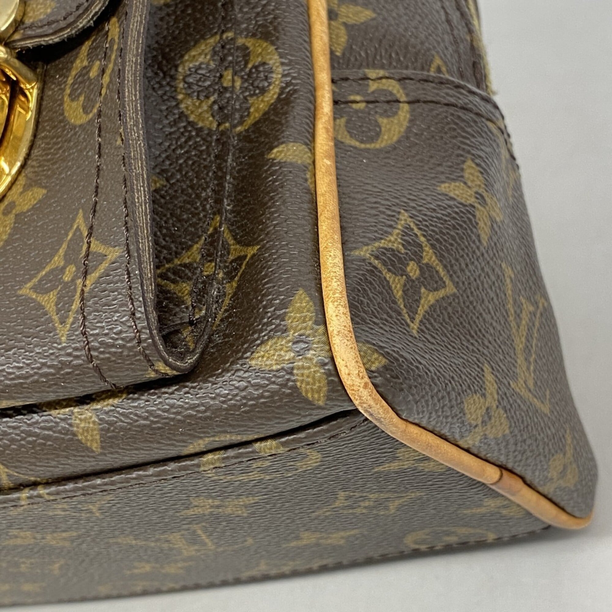 Louis Vuitton Brown Handbag (Pre-Owned)